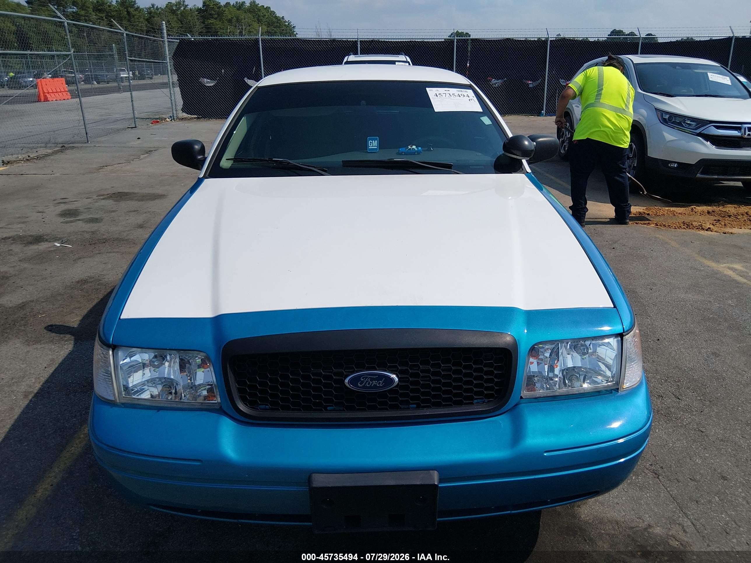 2011 Ford Crown Victoria Police Interceptor Blue vin: 2FABP7BV2BX111326