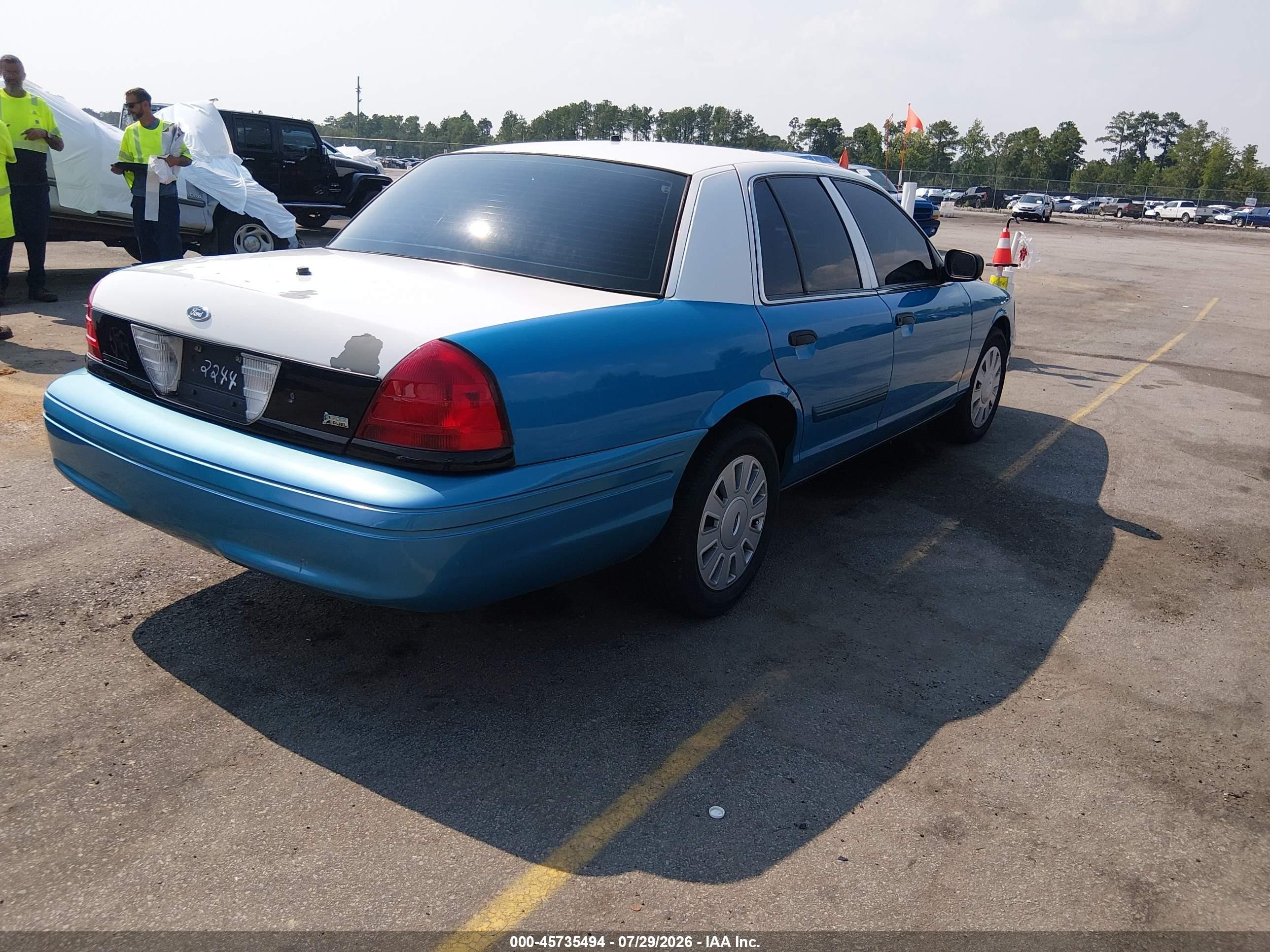 2011 Ford Crown Victoria Police Interceptor Blue vin: 2FABP7BV2BX111326
