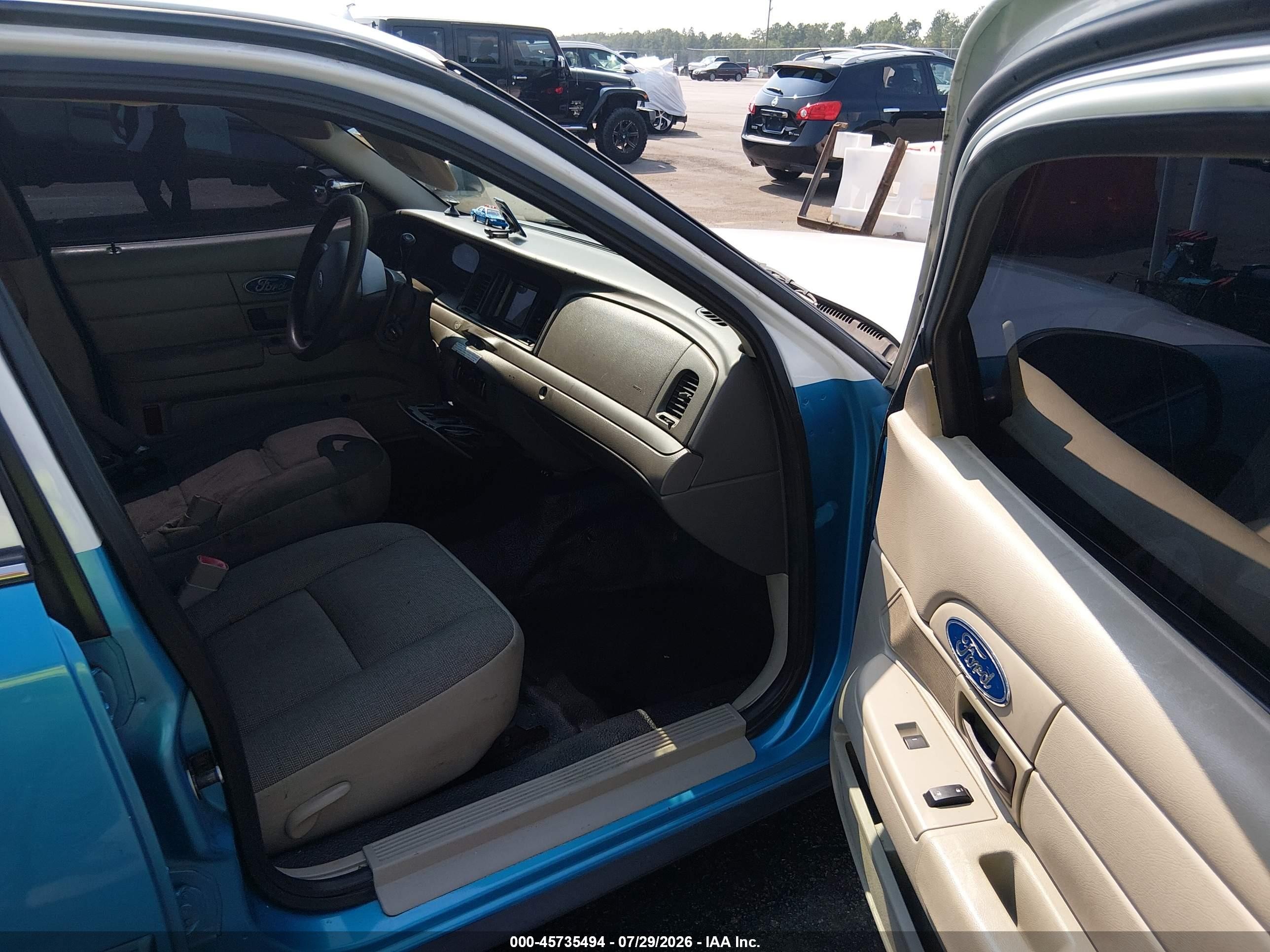 2011 Ford Crown Victoria Police Interceptor Blue vin: 2FABP7BV2BX111326
