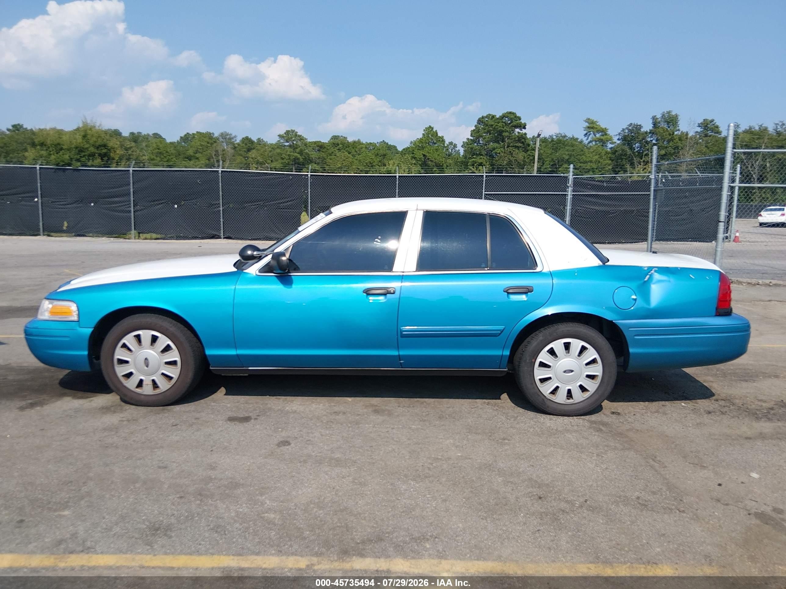 2011 Ford Crown Victoria Police Interceptor Blue vin: 2FABP7BV2BX111326