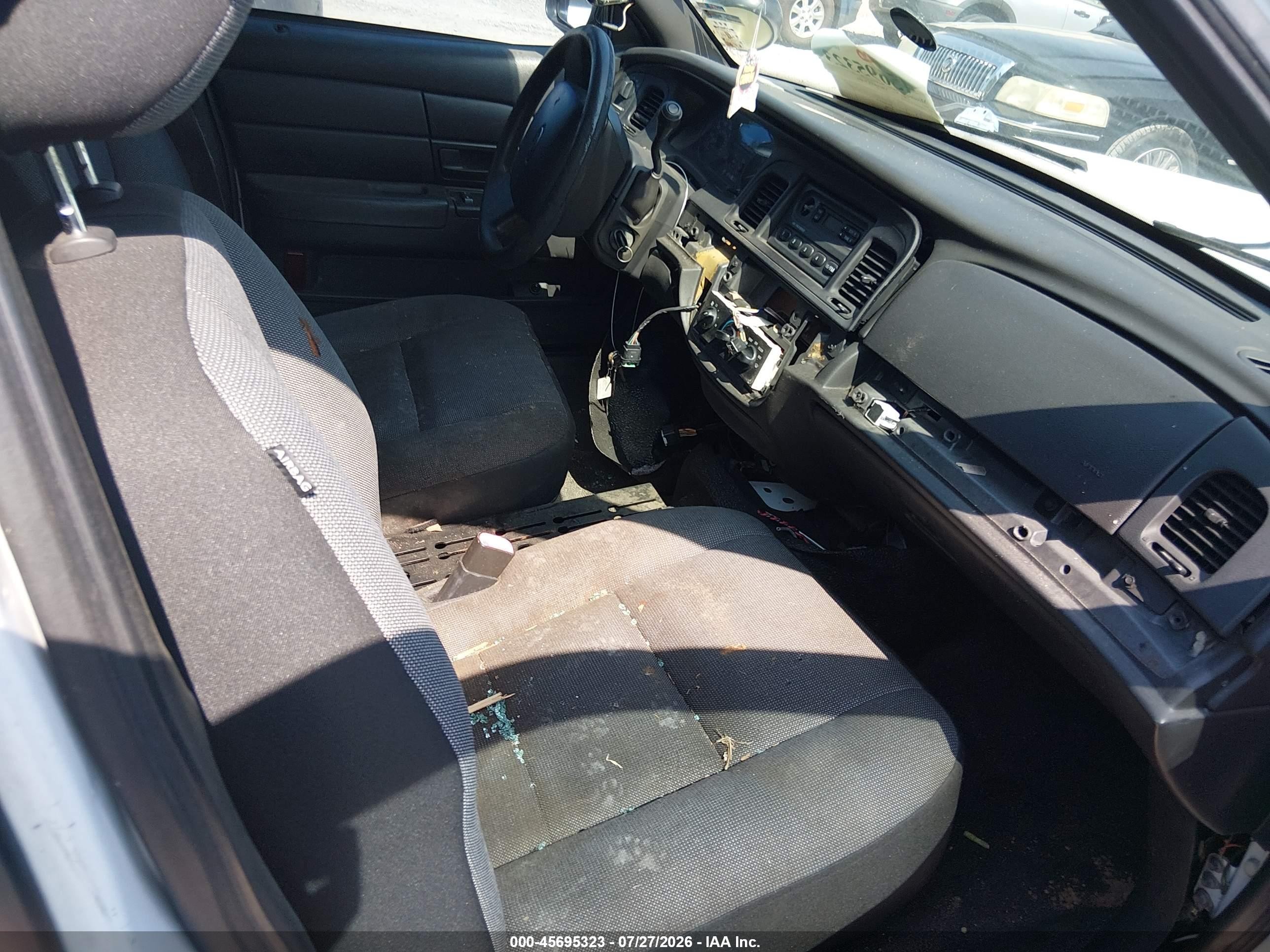 2011 Ford Crown Victoria Police Interceptor White vin: 2FABP7BV4BX105978