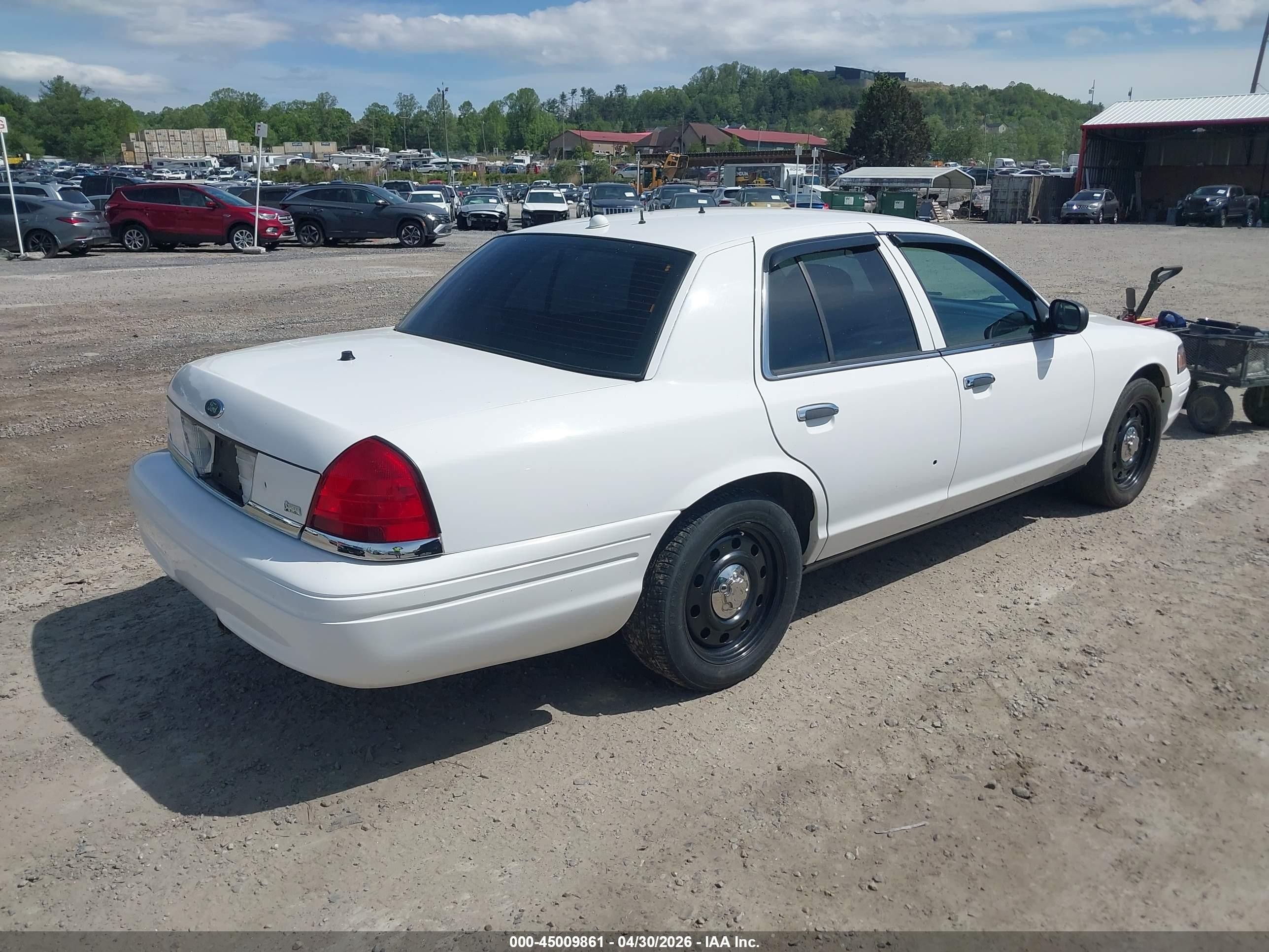 2011 Ford Crown Victoria Police White vin: 2FABP7BV4BX112607