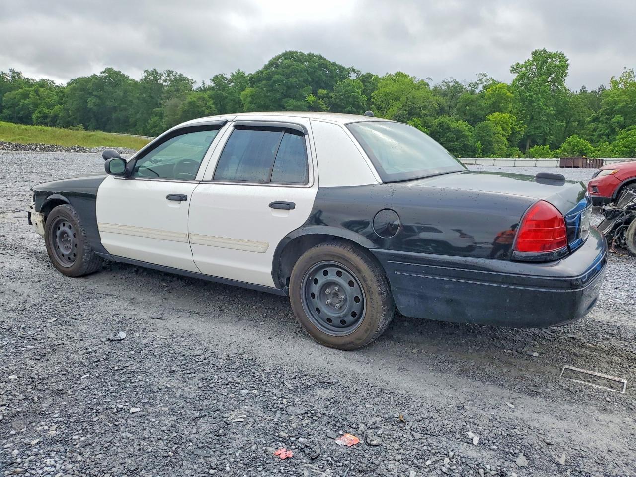 2011 Ford Crown Victoria Police Interceptor Two Tone vin: 2FABP7BV4BX171494