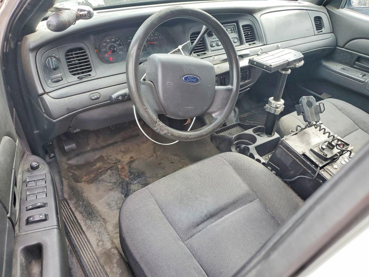 2011 Ford Crown Victoria Police Interceptor Two Tone vin: 2FABP7BV4BX171494