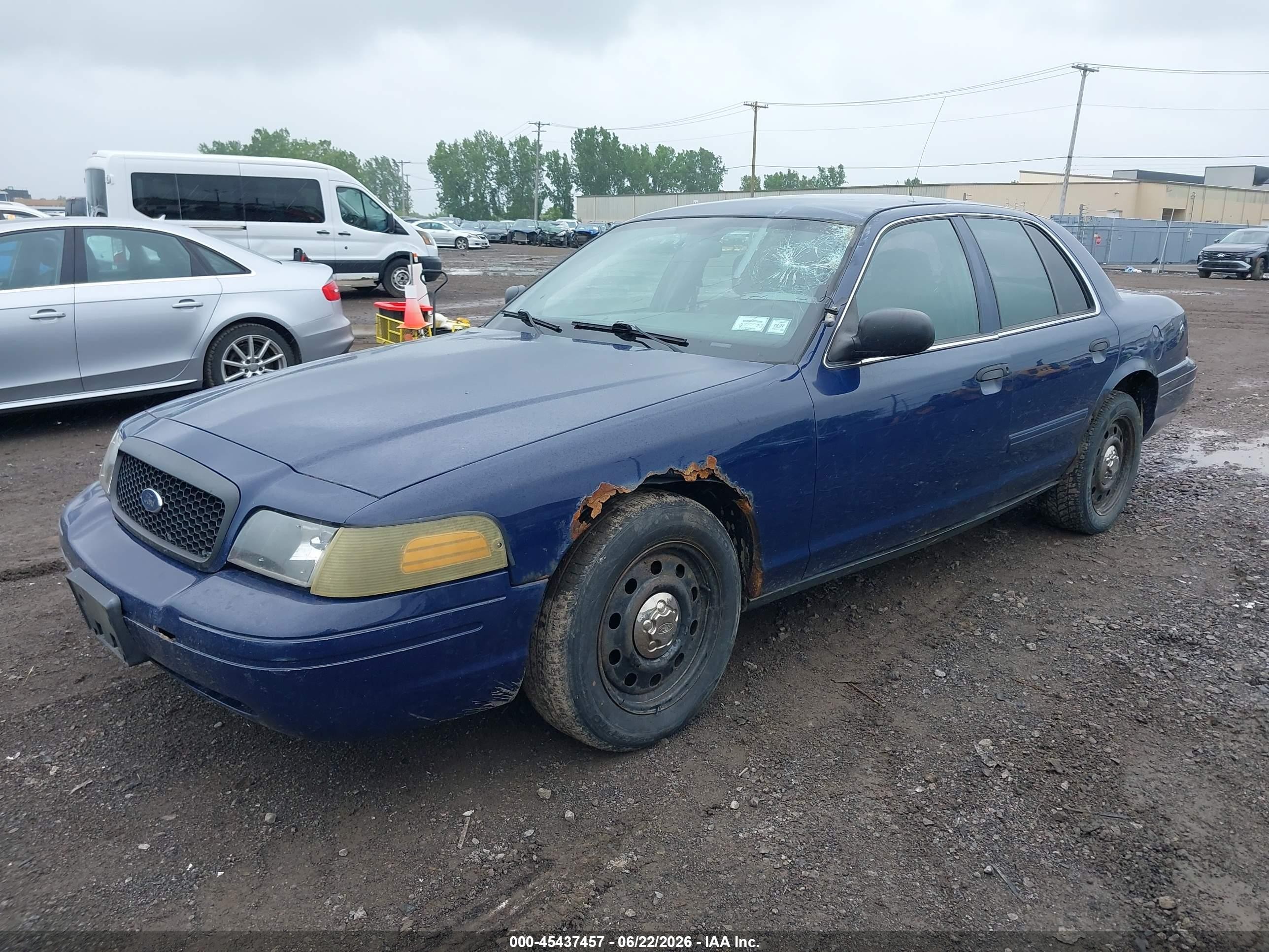 2010 Ford Crown Victoria Police/police Interceptor Blue vin: 2FABP7BV5AX132959