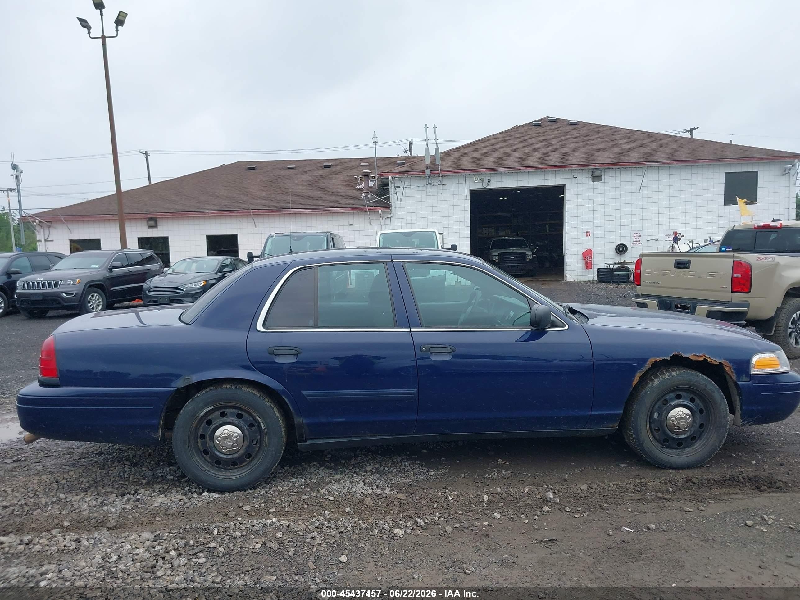 2010 Ford Crown Victoria Police/police Interceptor Blue vin: 2FABP7BV5AX132959