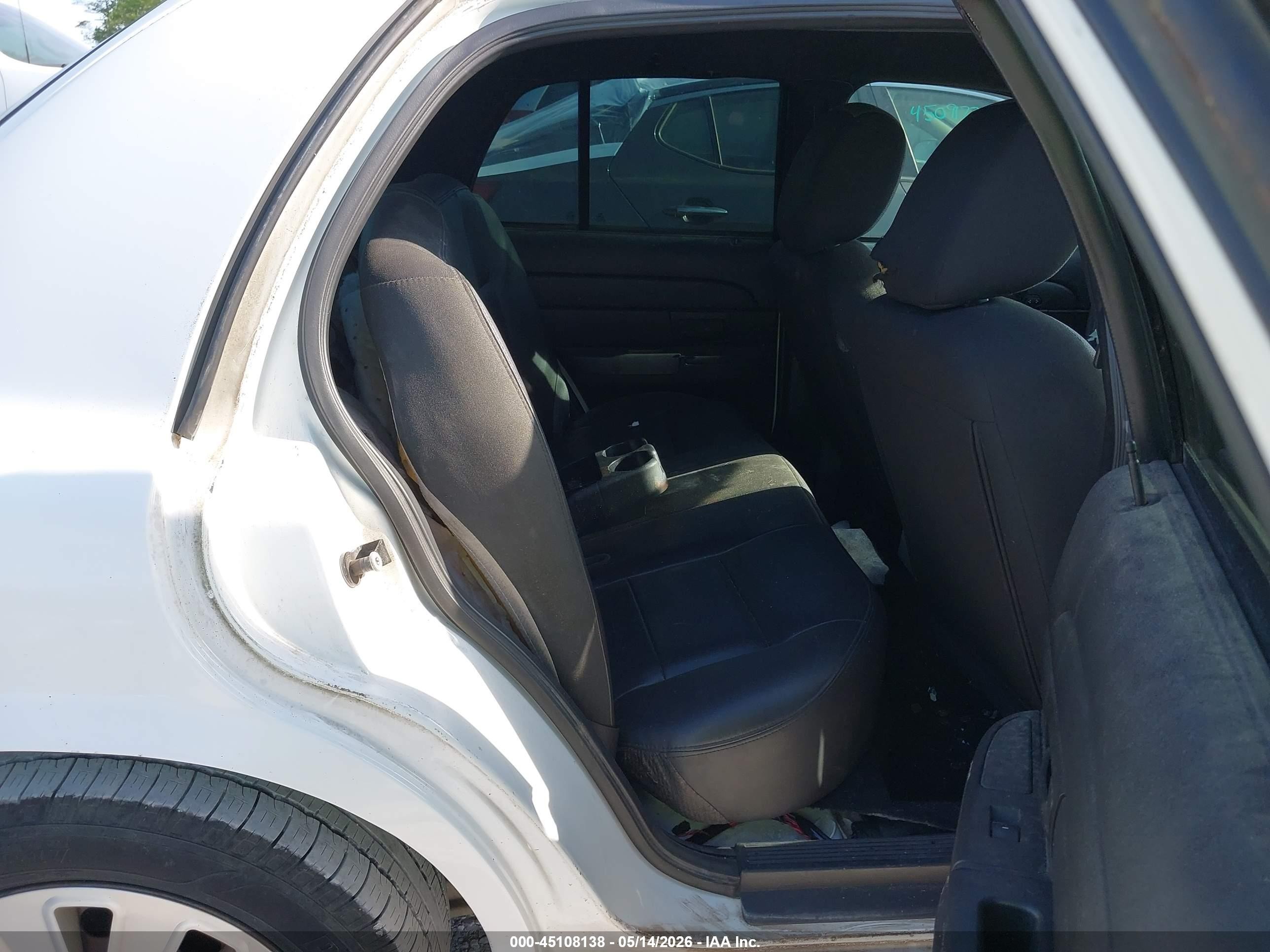 2011 Ford Crown Victoria Police Interceptor White vin: 2FABP7BV5BX182424