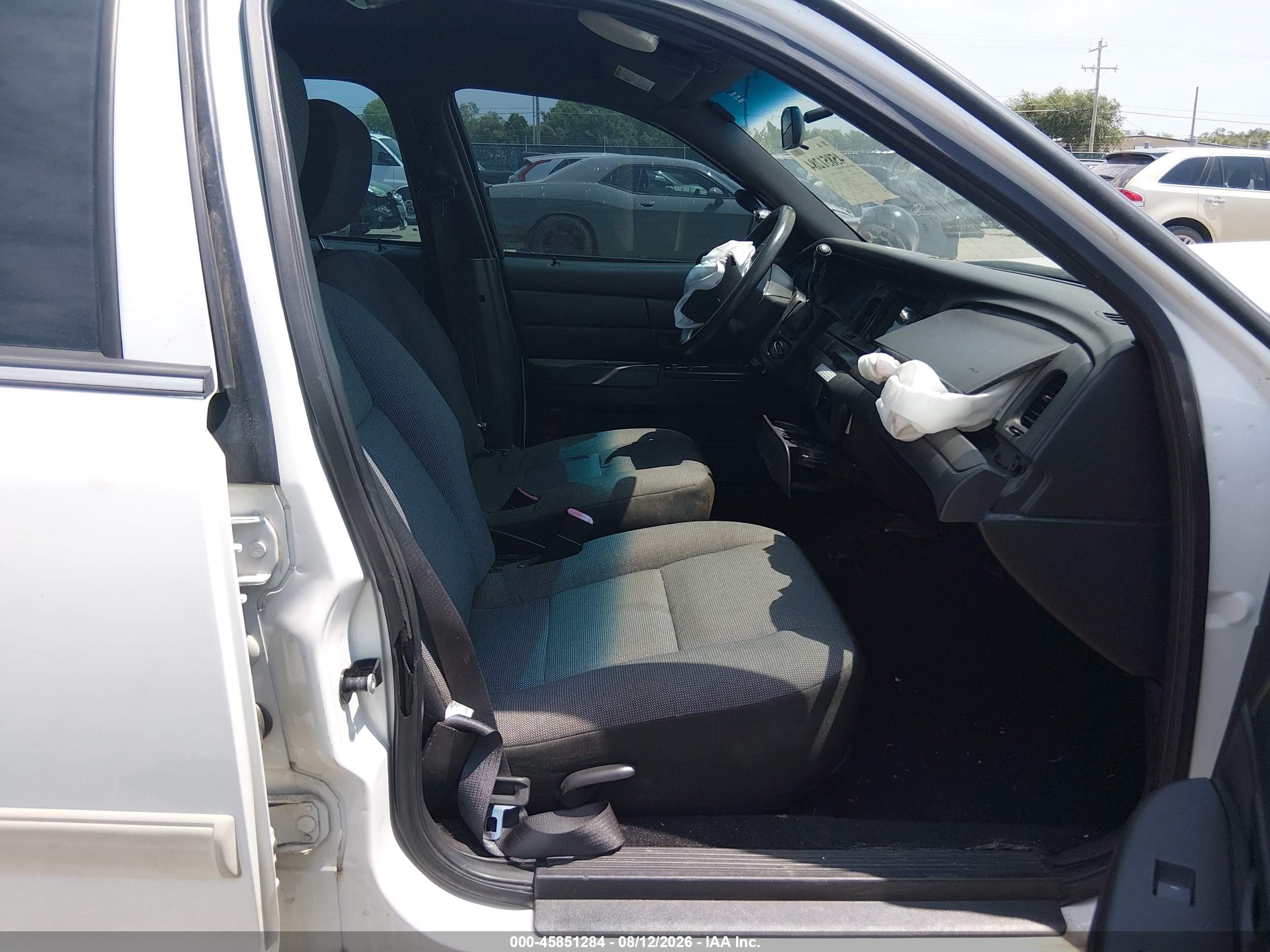 2011 Ford Crown Victoria Police Interceptor White vin: 2FABP7BV6BX112463