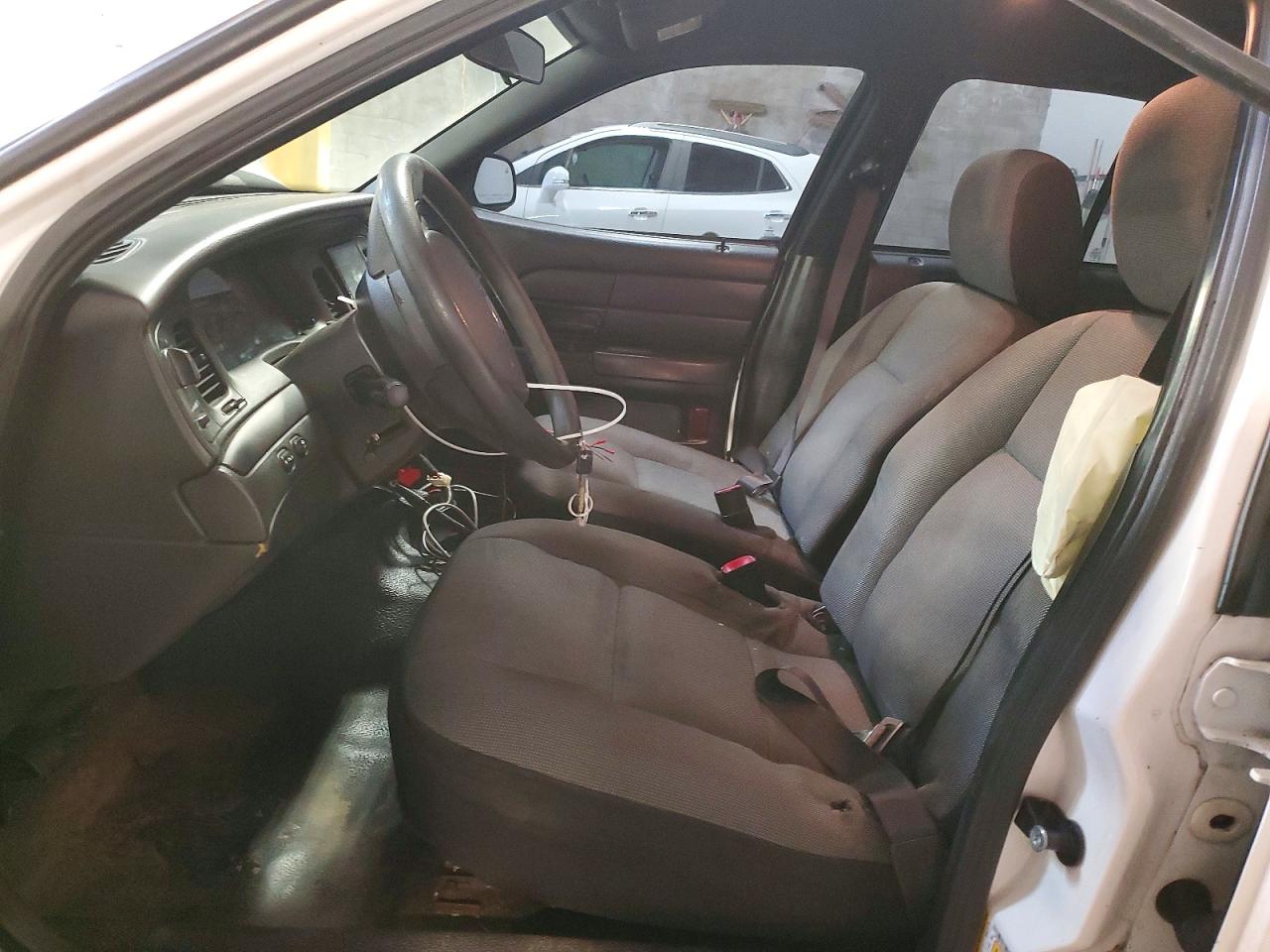 2011 Ford Crown Victoria Police Interceptor White vin: 2FABP7BV6BX134463