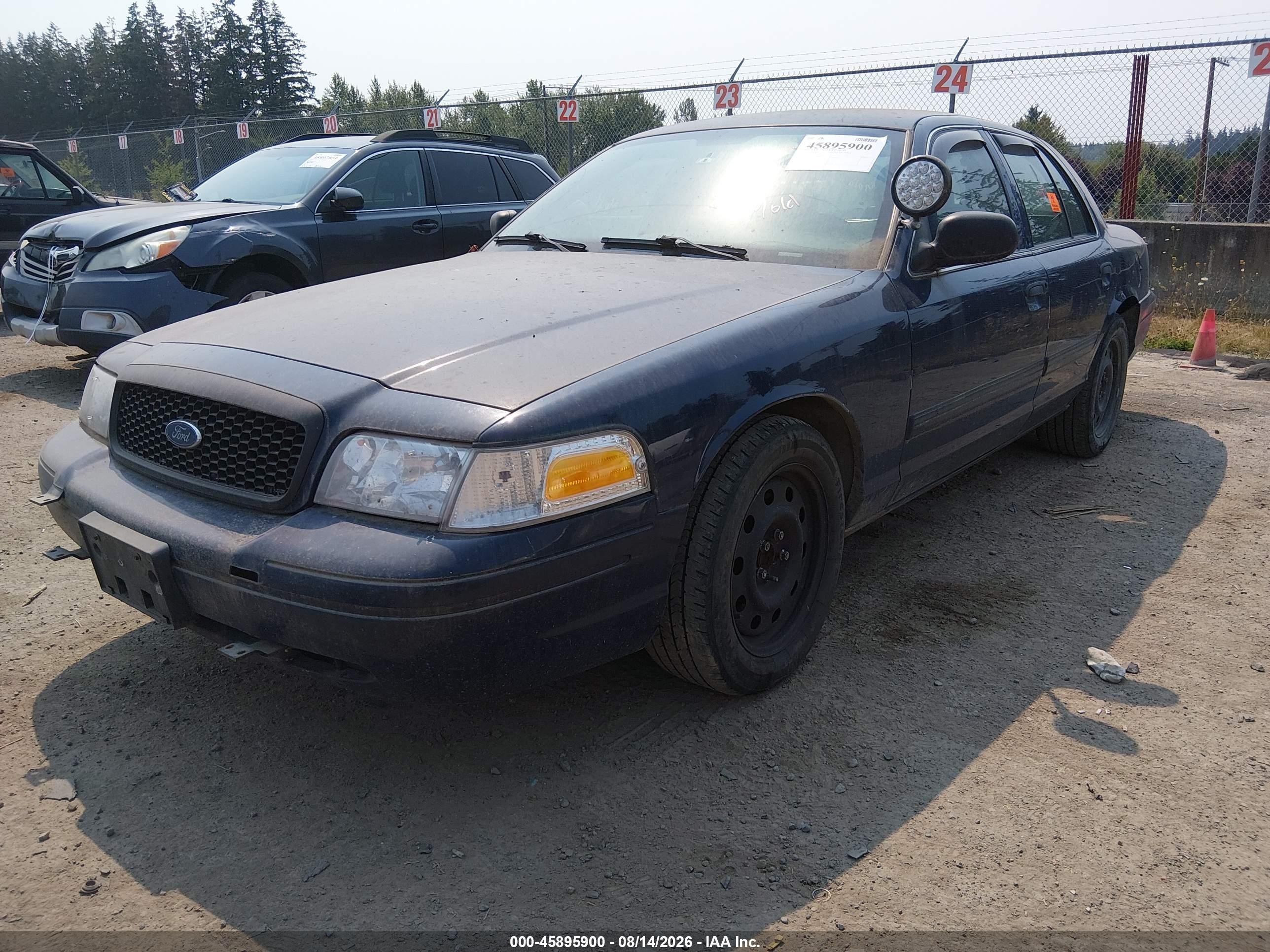 2011 Ford Crown Victoria Police Interceptor Blue vin: 2FABP7BV6BX135757