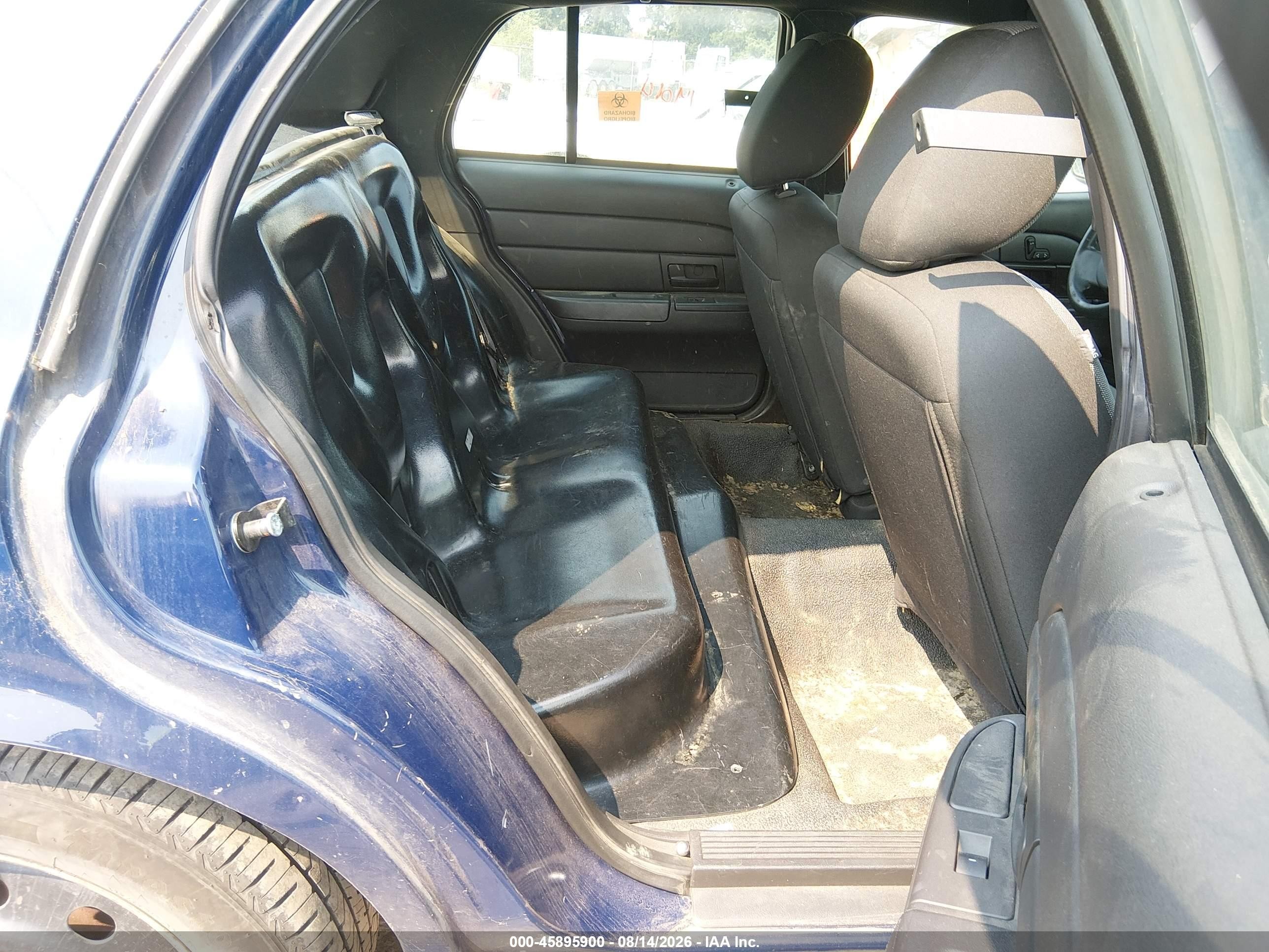 2011 Ford Crown Victoria Police Interceptor Blue vin: 2FABP7BV6BX135757