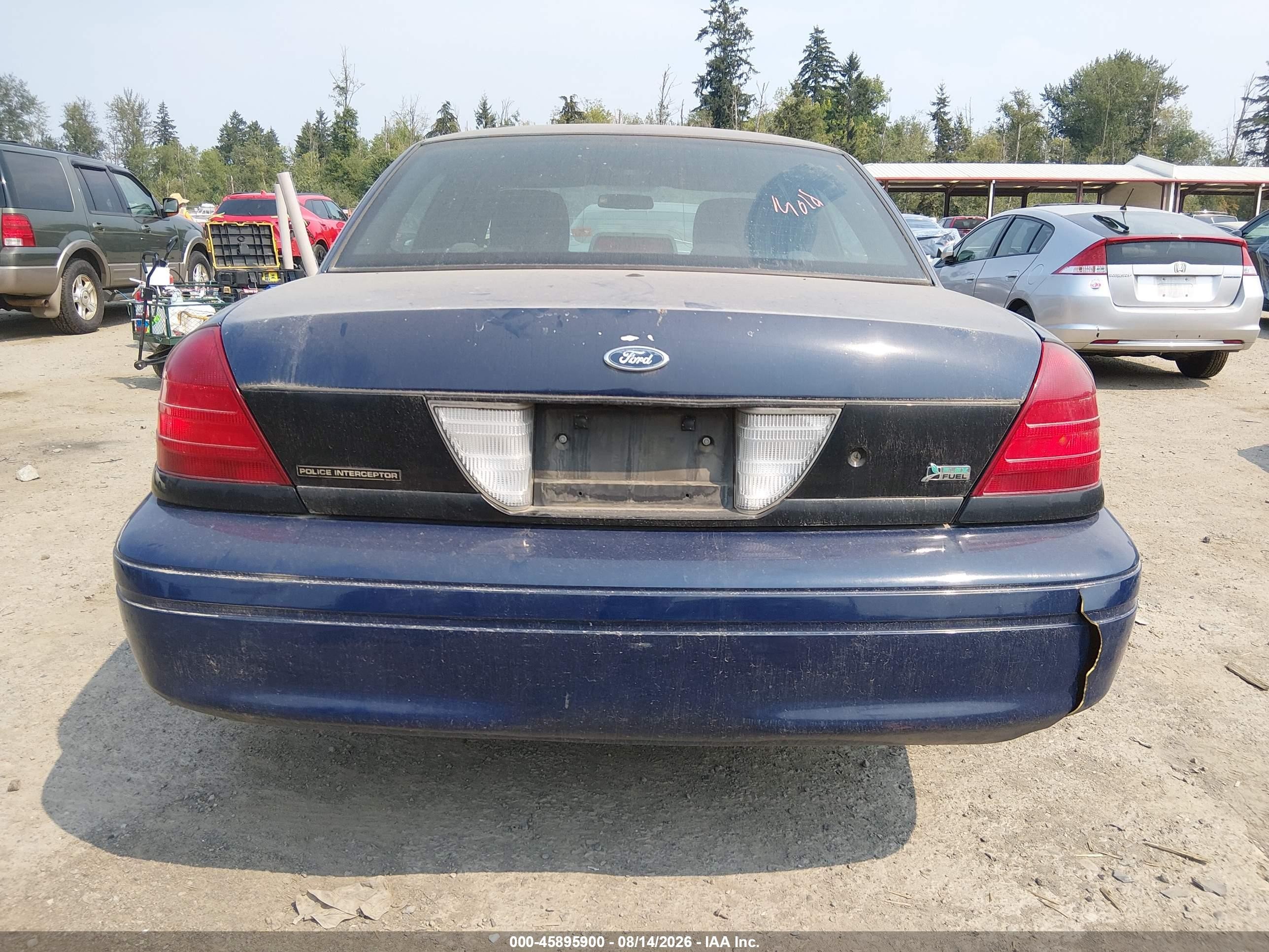 2011 Ford Crown Victoria Police Interceptor Blue vin: 2FABP7BV6BX135757