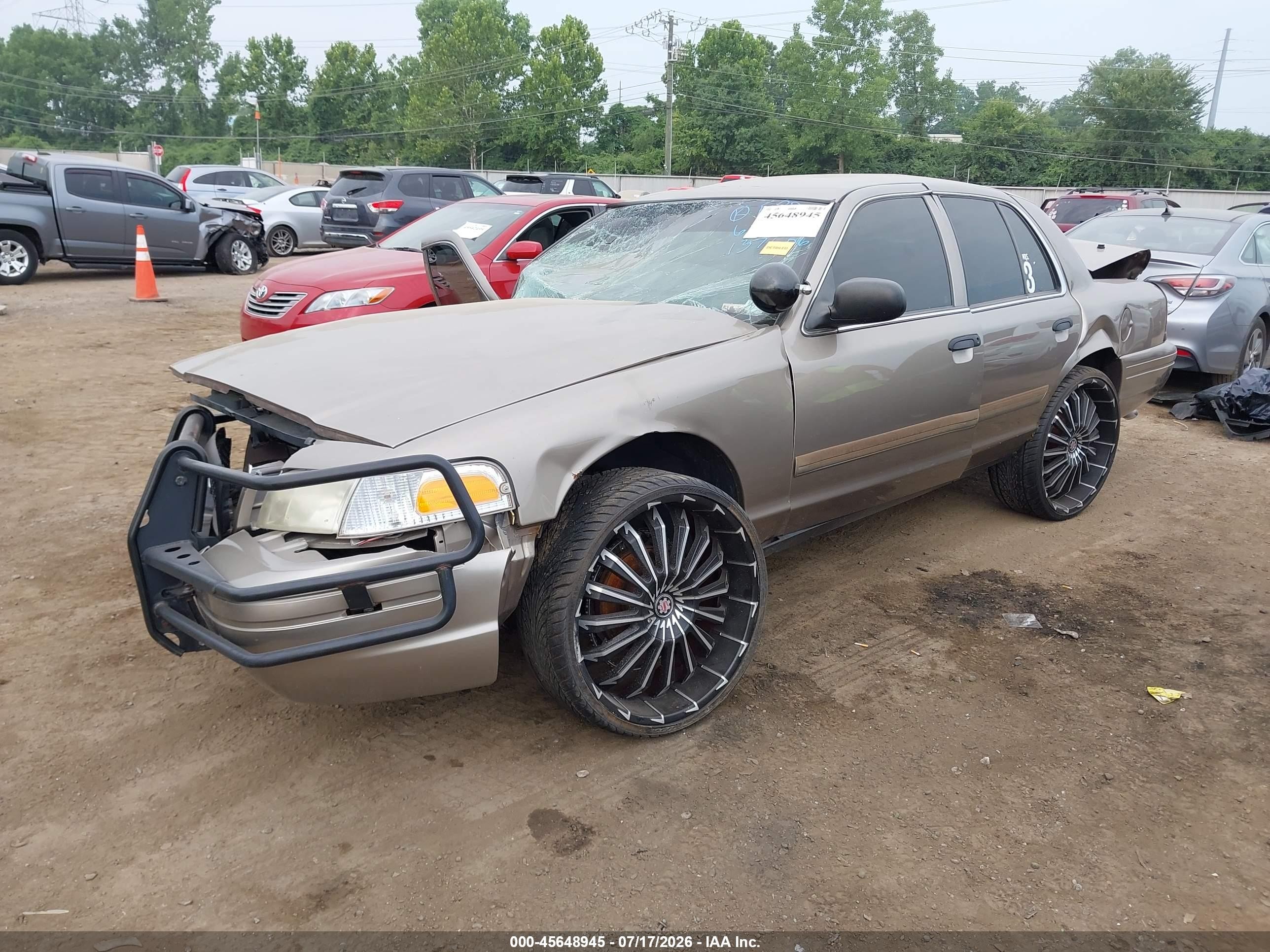 2011 Ford Crown Victoria Police Interceptor Tan vin: 2FABP7BV6BX137606