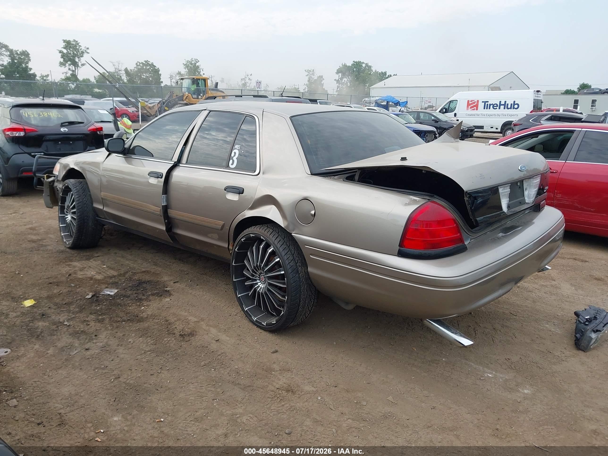 2011 Ford Crown Victoria Police Interceptor Tan vin: 2FABP7BV6BX137606