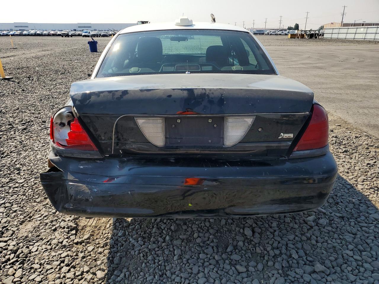 2010 Ford Crown Victoria Police Interceptor Two Tone vin: 2FABP7BV7AX101907
