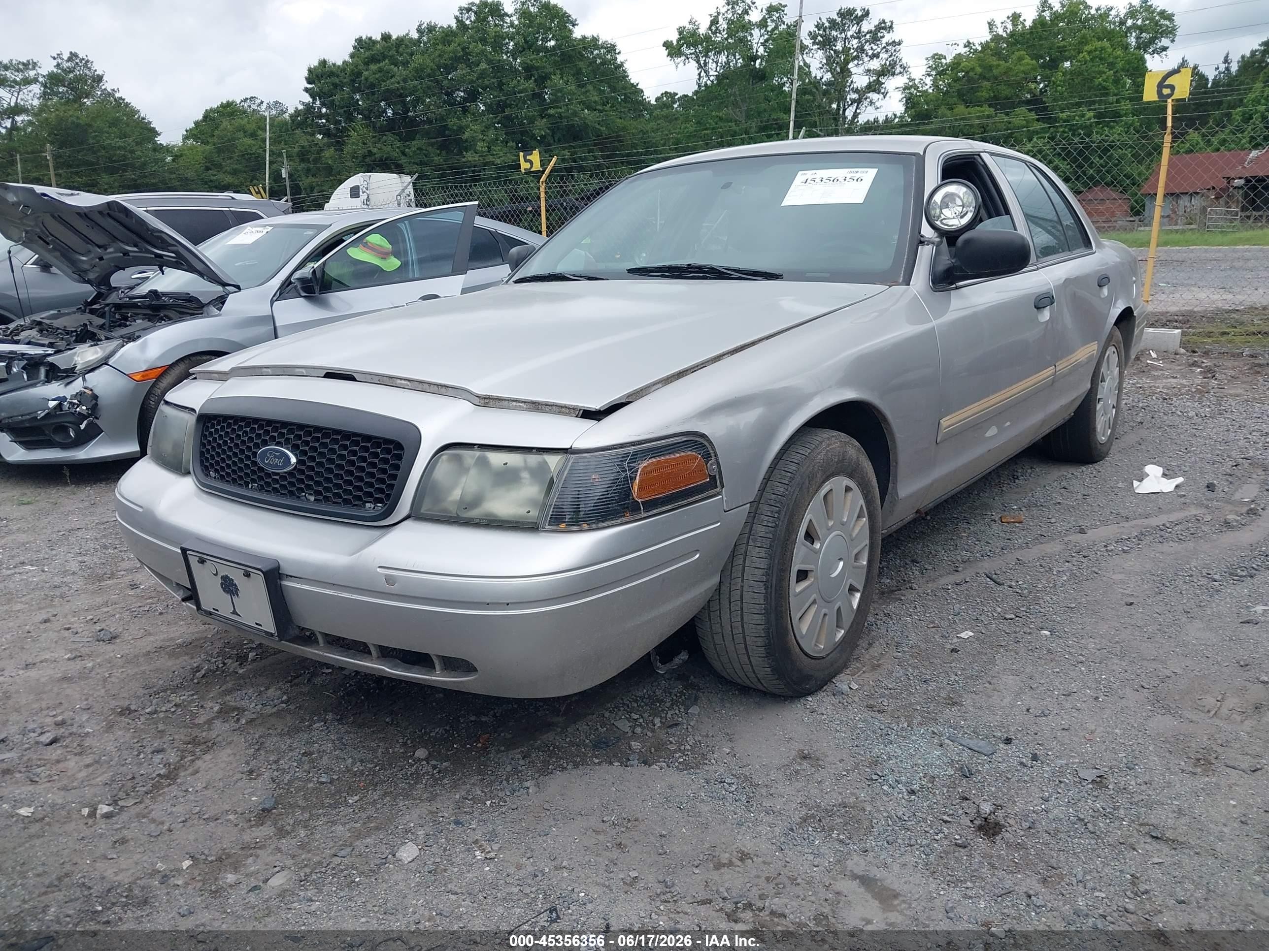 2010 Ford Crown Victoria Police/police Interceptor Silver vin: 2FABP7BV7AX118710