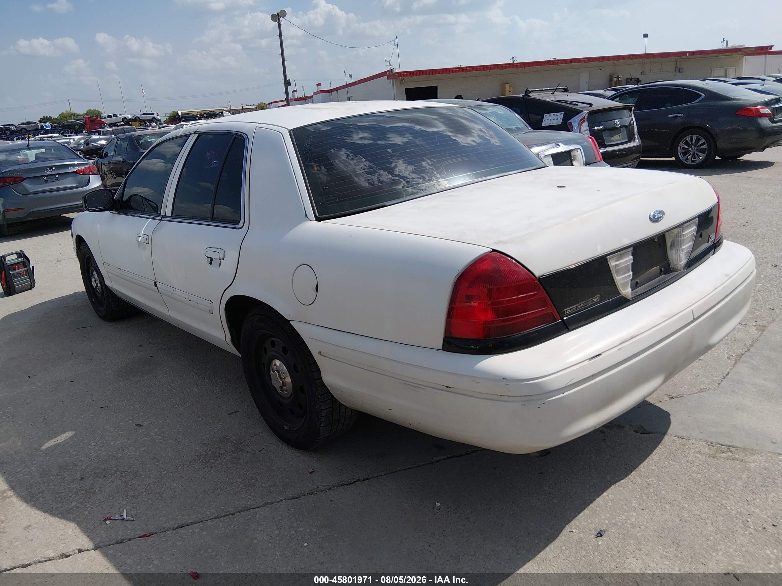 2010 Ford Crown Victoria Police/police Interceptor White vin: 2FABP7BV8AX135340