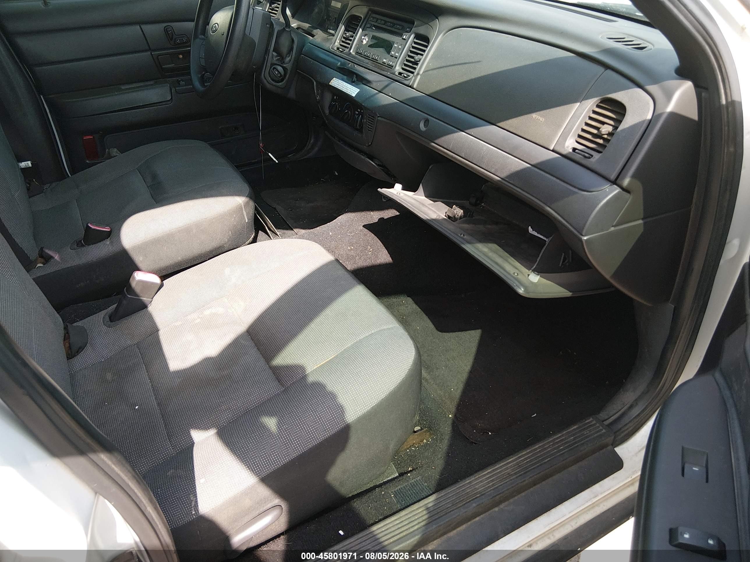 2010 Ford Crown Victoria Police/police Interceptor White vin: 2FABP7BV8AX135340