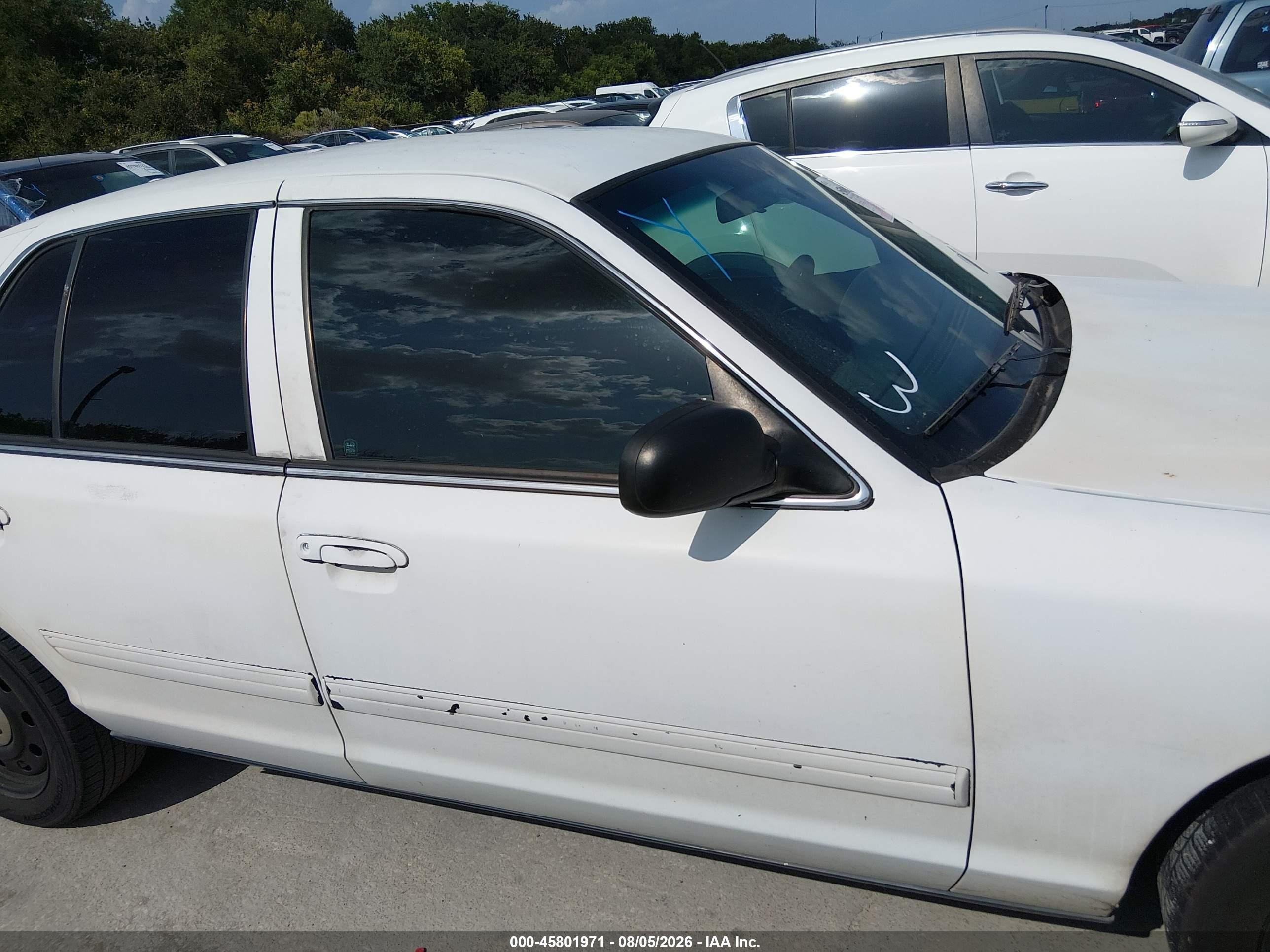 2010 Ford Crown Victoria Police/police Interceptor White vin: 2FABP7BV8AX135340