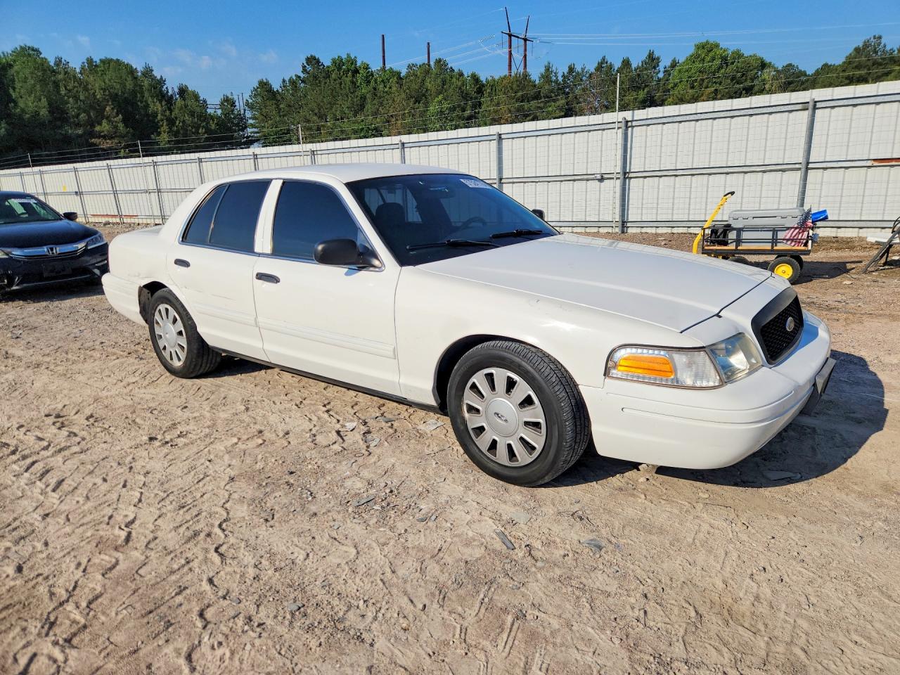 2011 Ford Crown Victoria Police Interceptor White vin: 2FABP7BV8BX115669