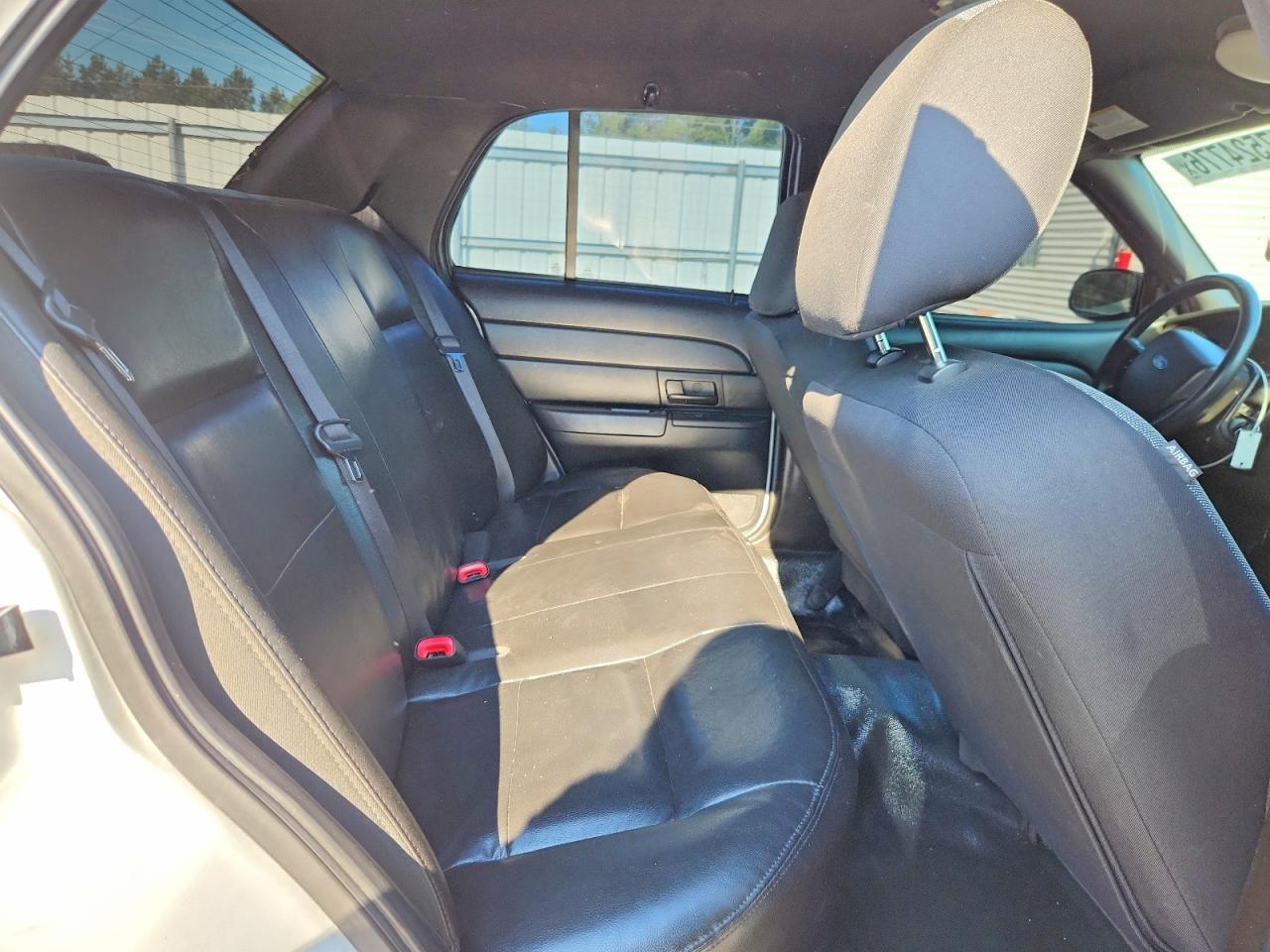 2011 Ford Crown Victoria Police Interceptor White vin: 2FABP7BV8BX115669