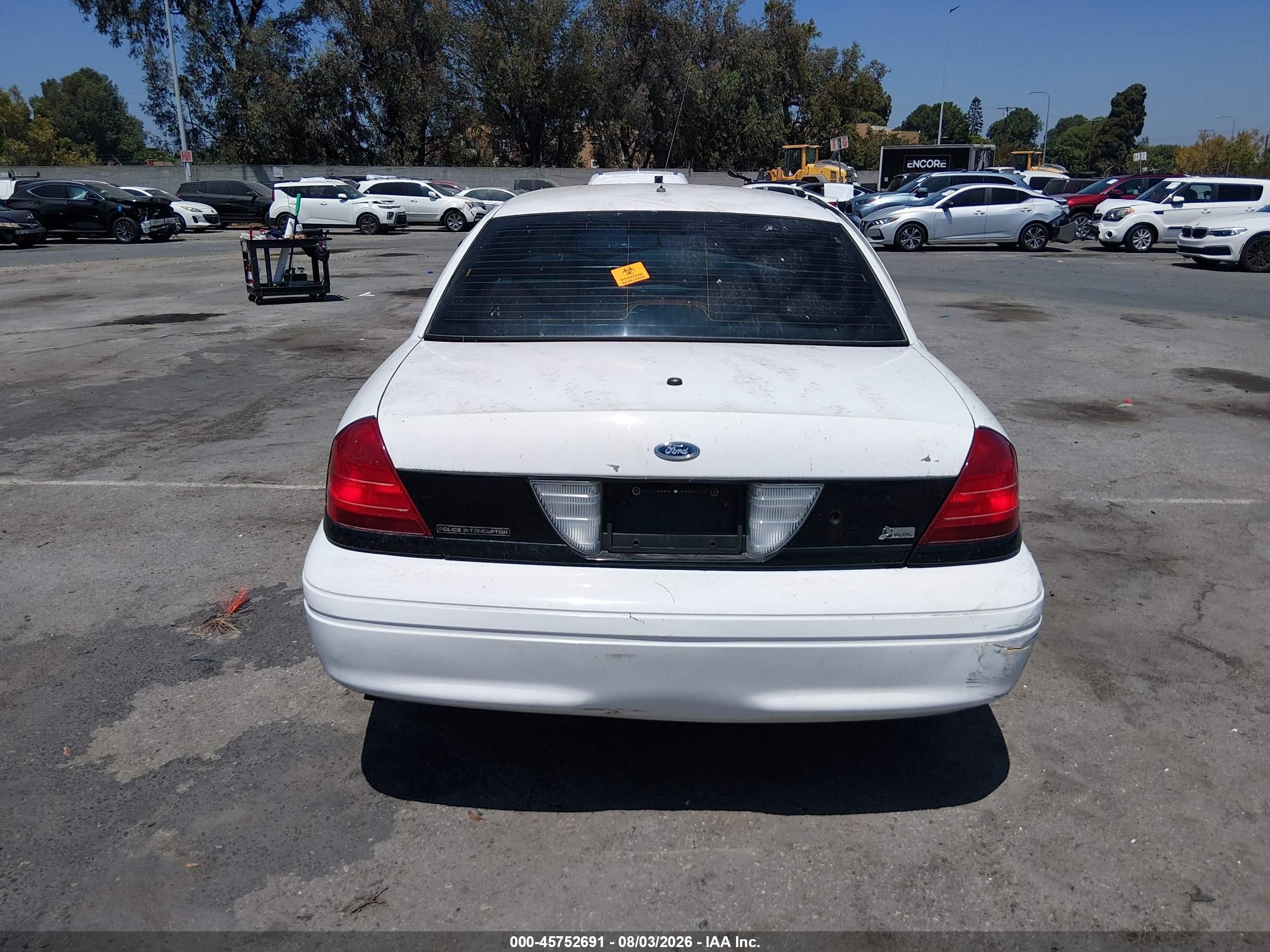 2010 Ford Crown Victoria Police/police Interceptor White vin: 2FABP7BV9AX103013