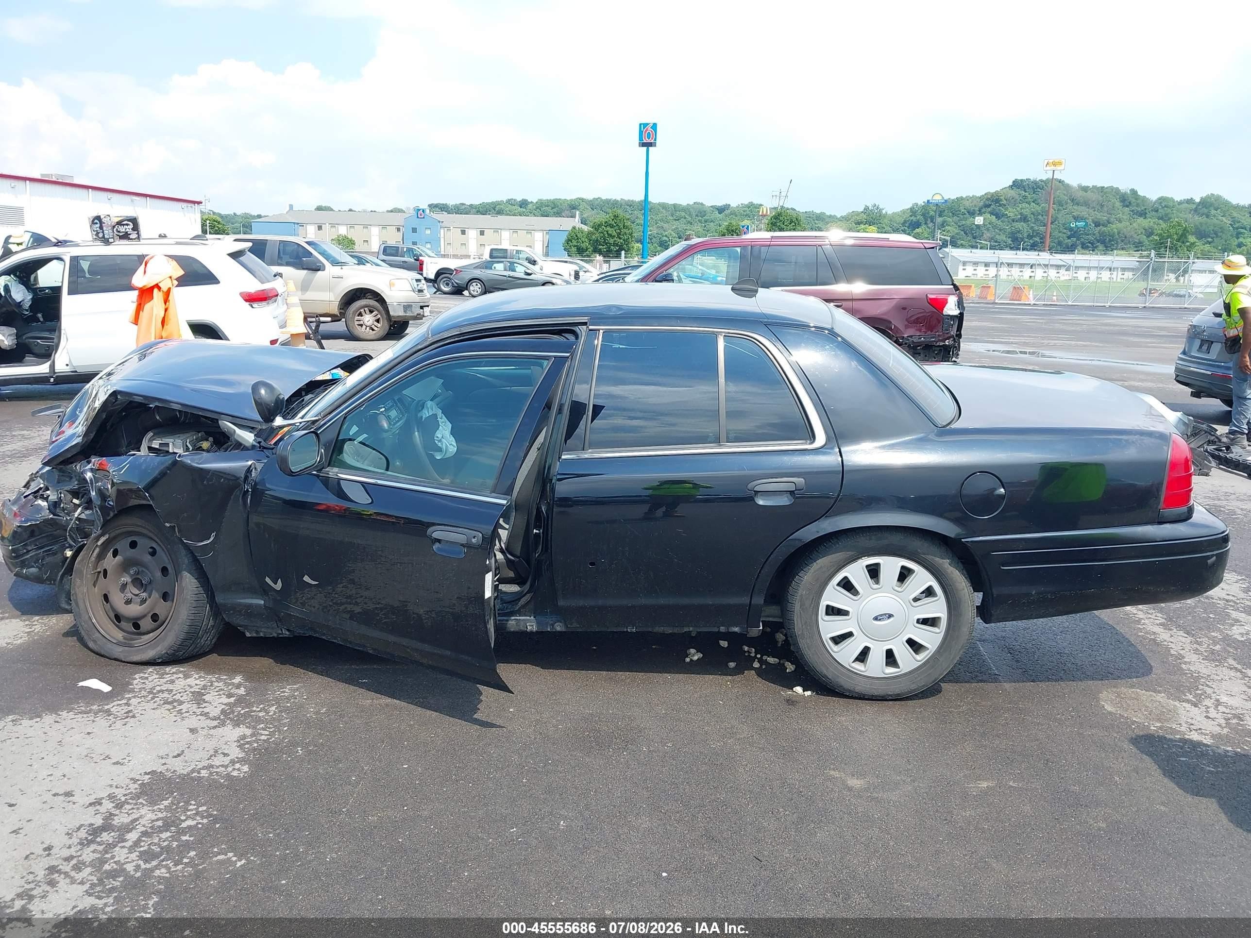 2011 Ford Crown Victoria Police/police Interceptor Black vin: 2FABP7BV9BX157266
