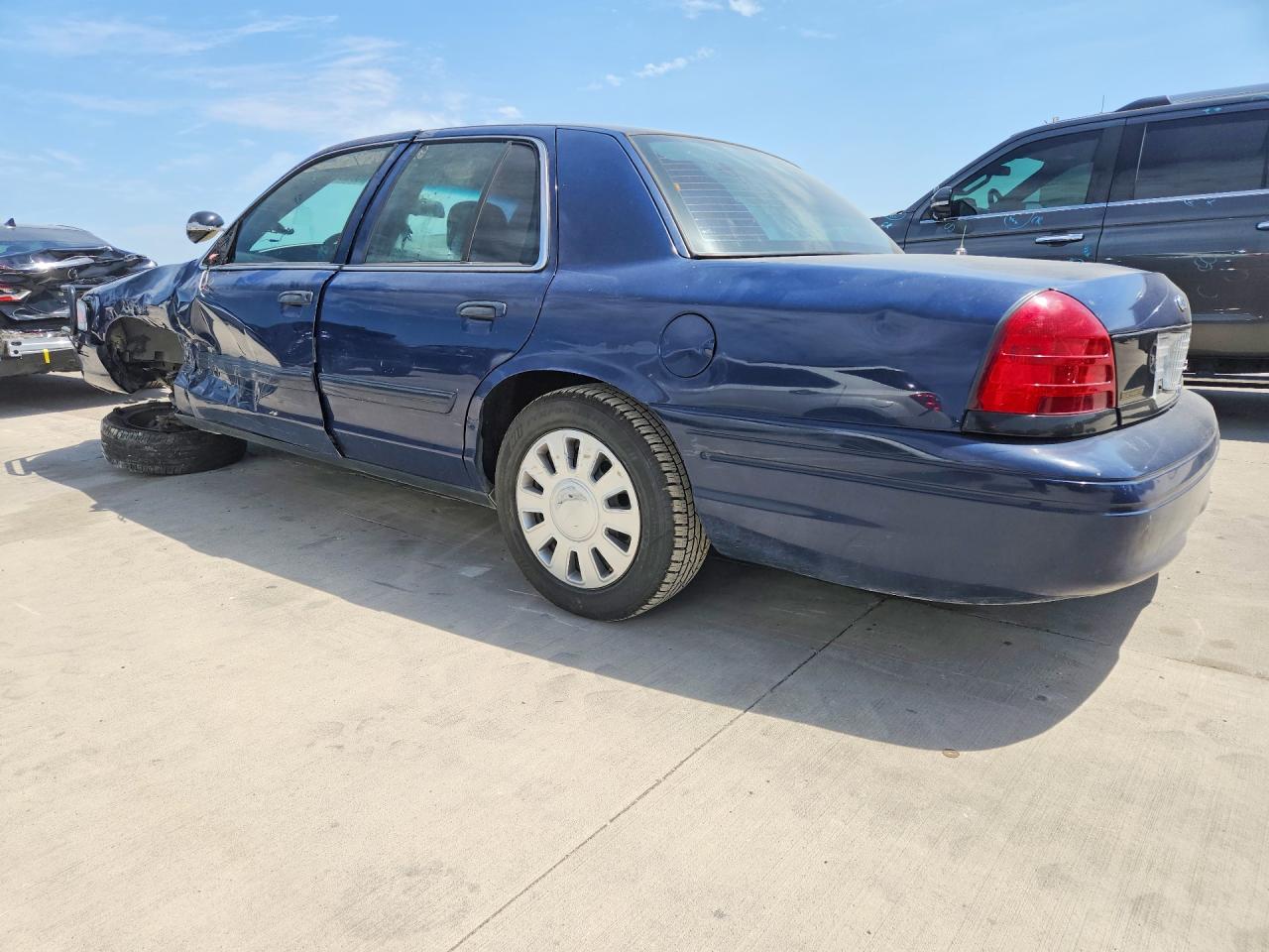 2010 Ford Crown Victoria Police Interceptor Синий vin: 2FABP7BVXAX117616
