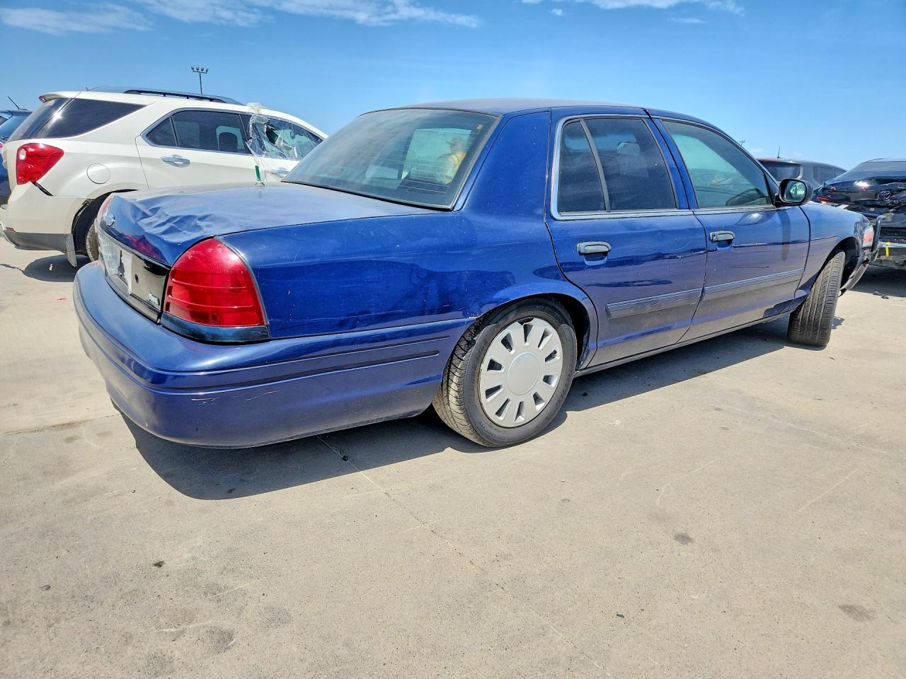 2010 Ford Crown Victoria Police Interceptor Синий vin: 2FABP7BVXAX117616