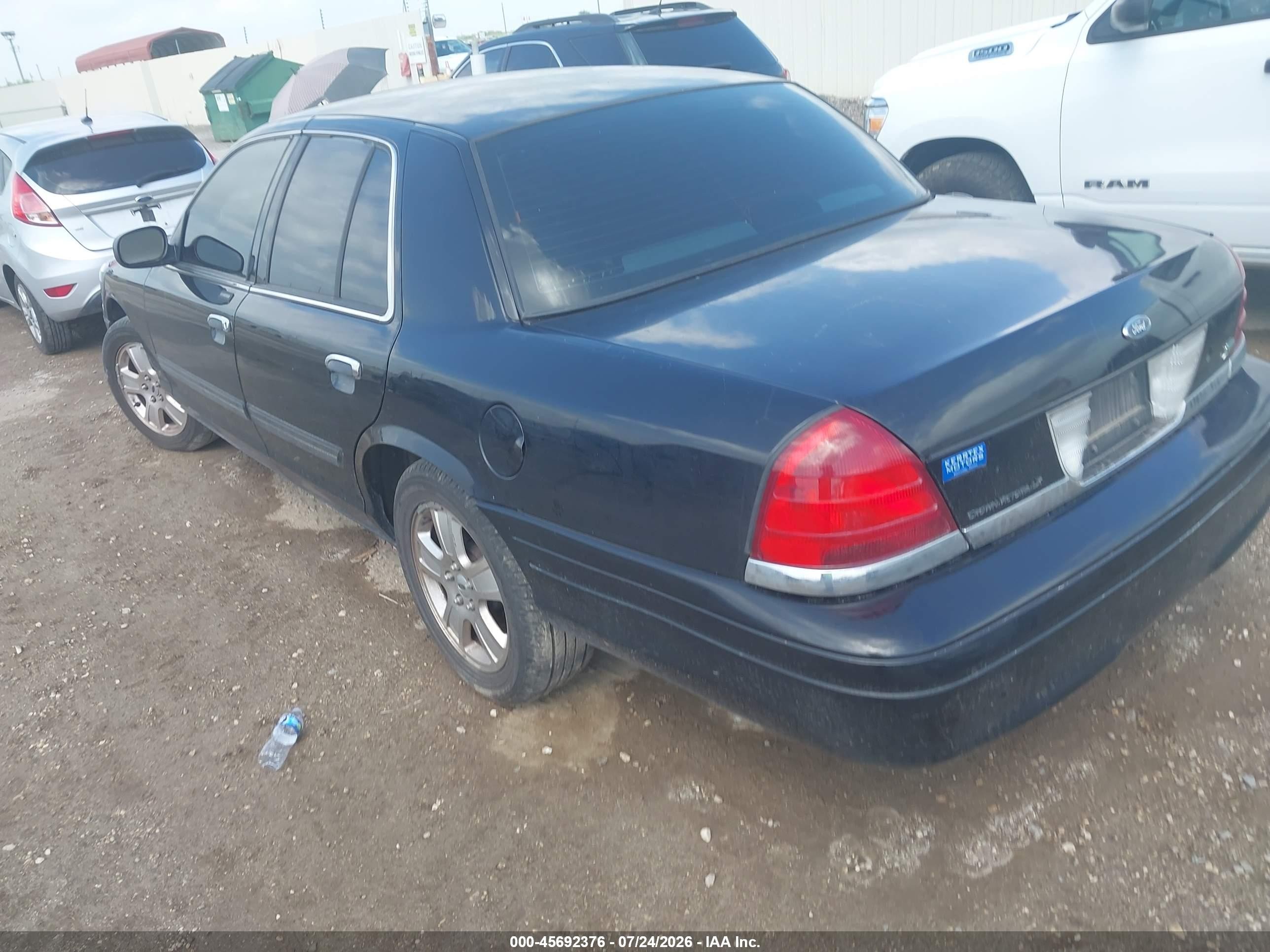 2011 Ford Crown Victoria Lx Black vin: 2FABP7EV2BX184174