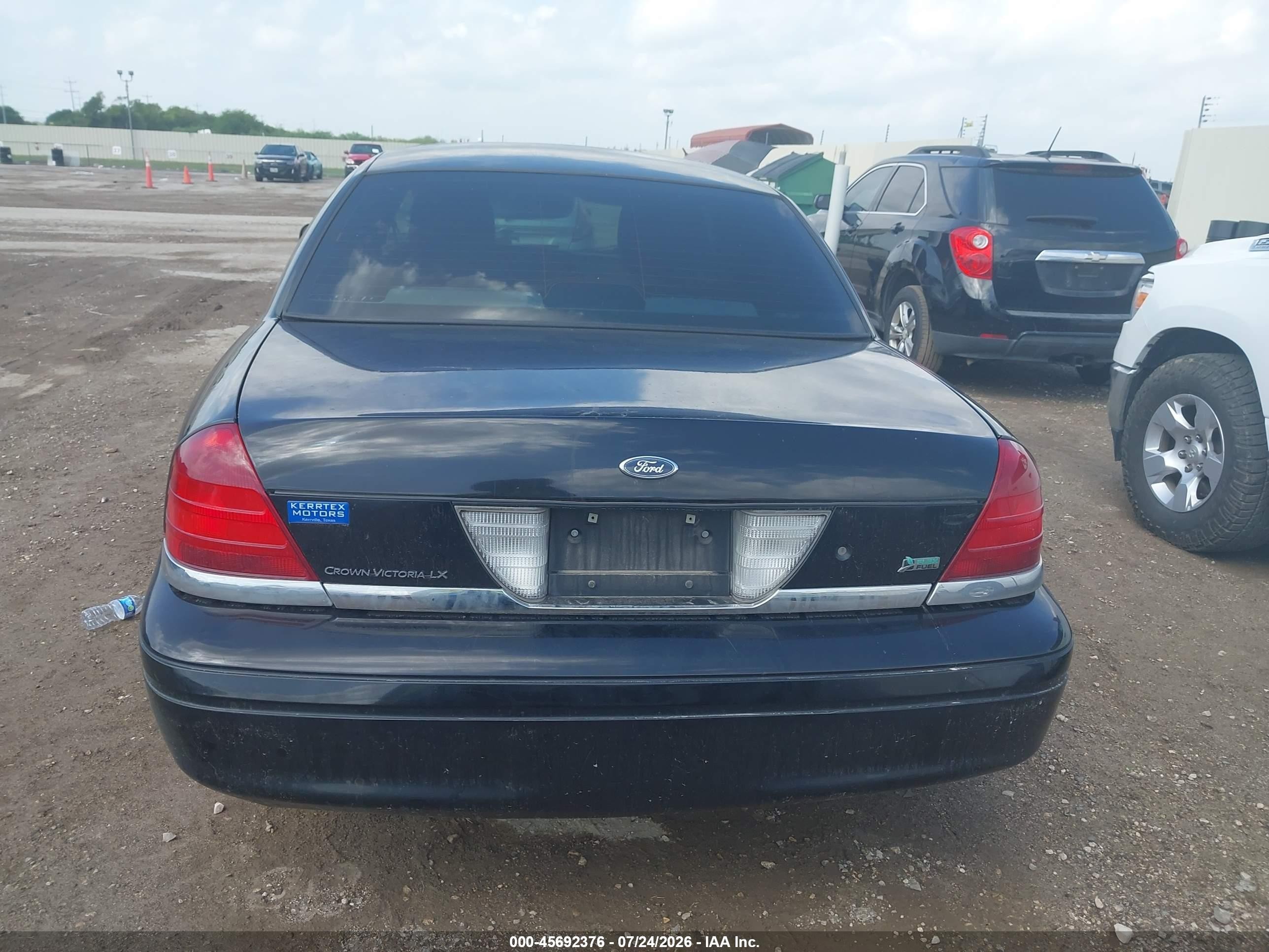 2011 Ford Crown Victoria Lx Black vin: 2FABP7EV2BX184174