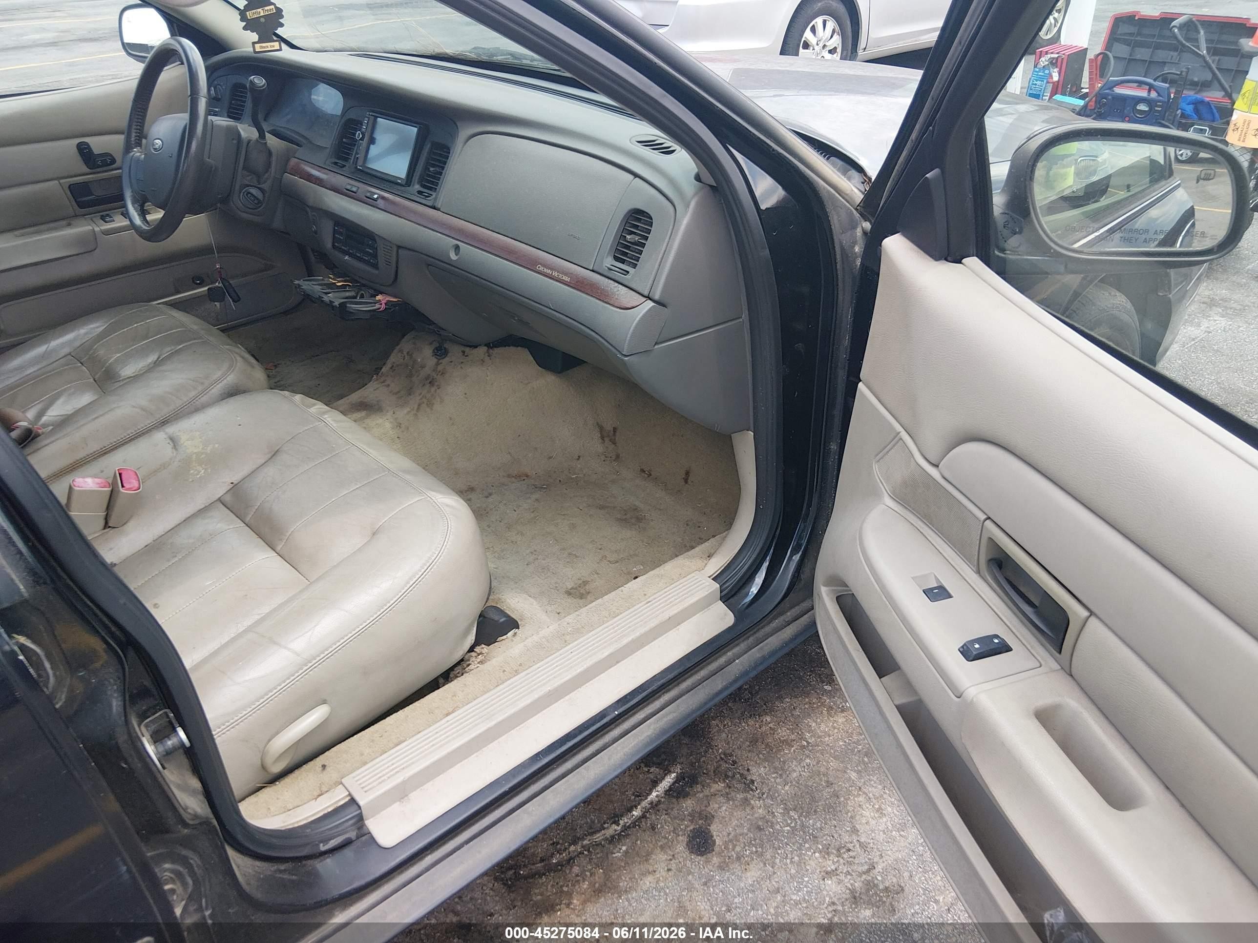 2011 Ford Crown Victoria Lx Black vin: 2FABP7EV3BX184782