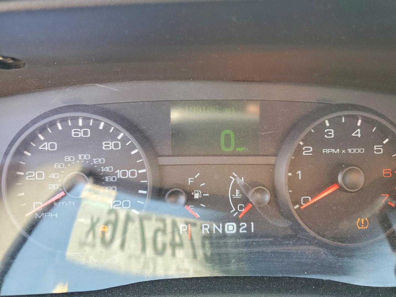2011 Ford Crown Victoria Lx Burgundy vin: 2FABP7EV4BX150298