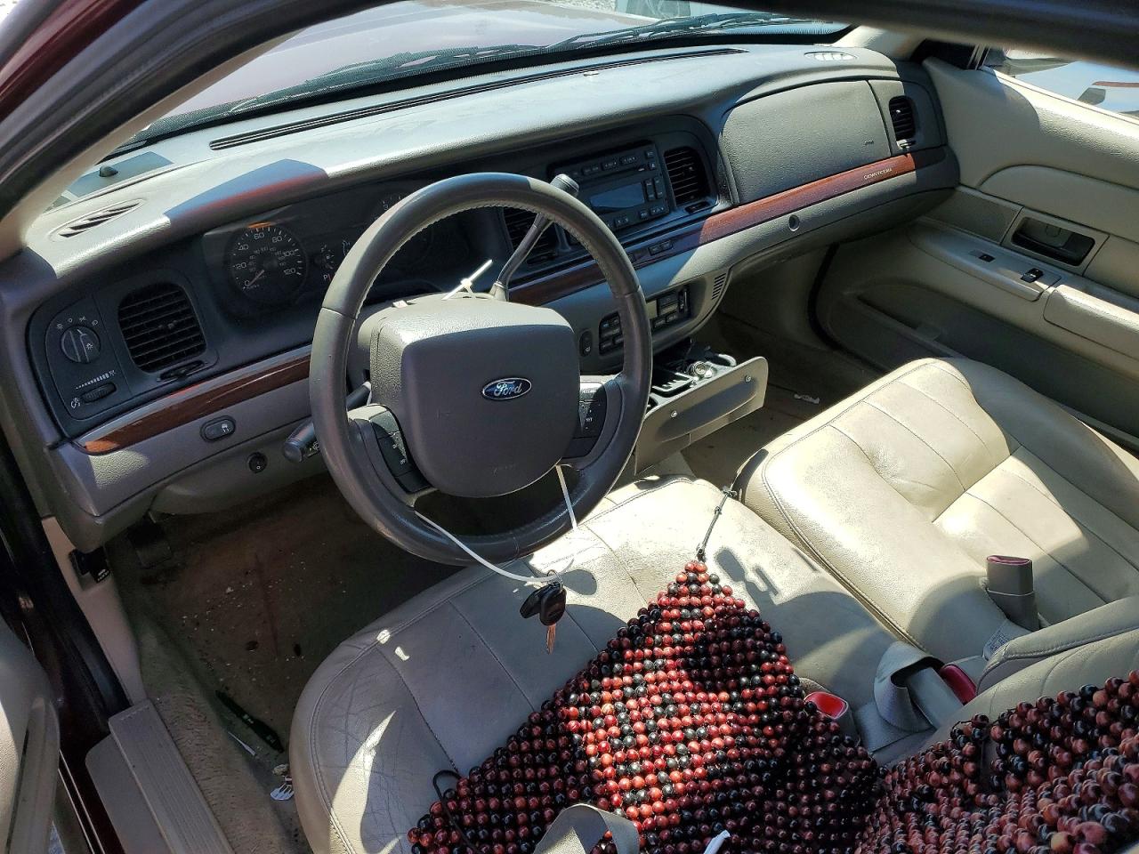 2011 Ford Crown Victoria Lx Burgundy vin: 2FABP7EV4BX150298
