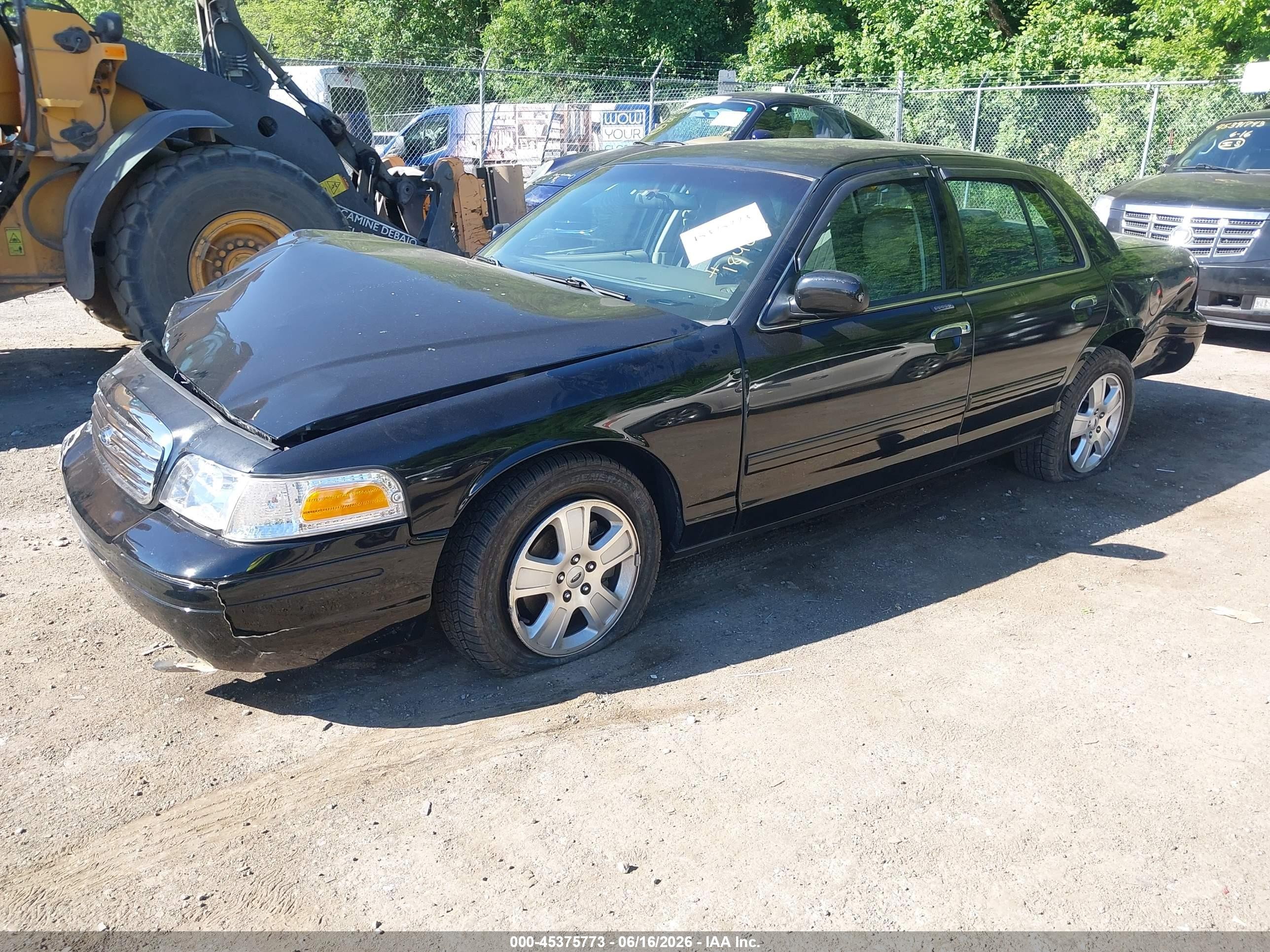 2011 Ford Crown Victoria Lx Black vin: 2FABP7EV8BX184616
