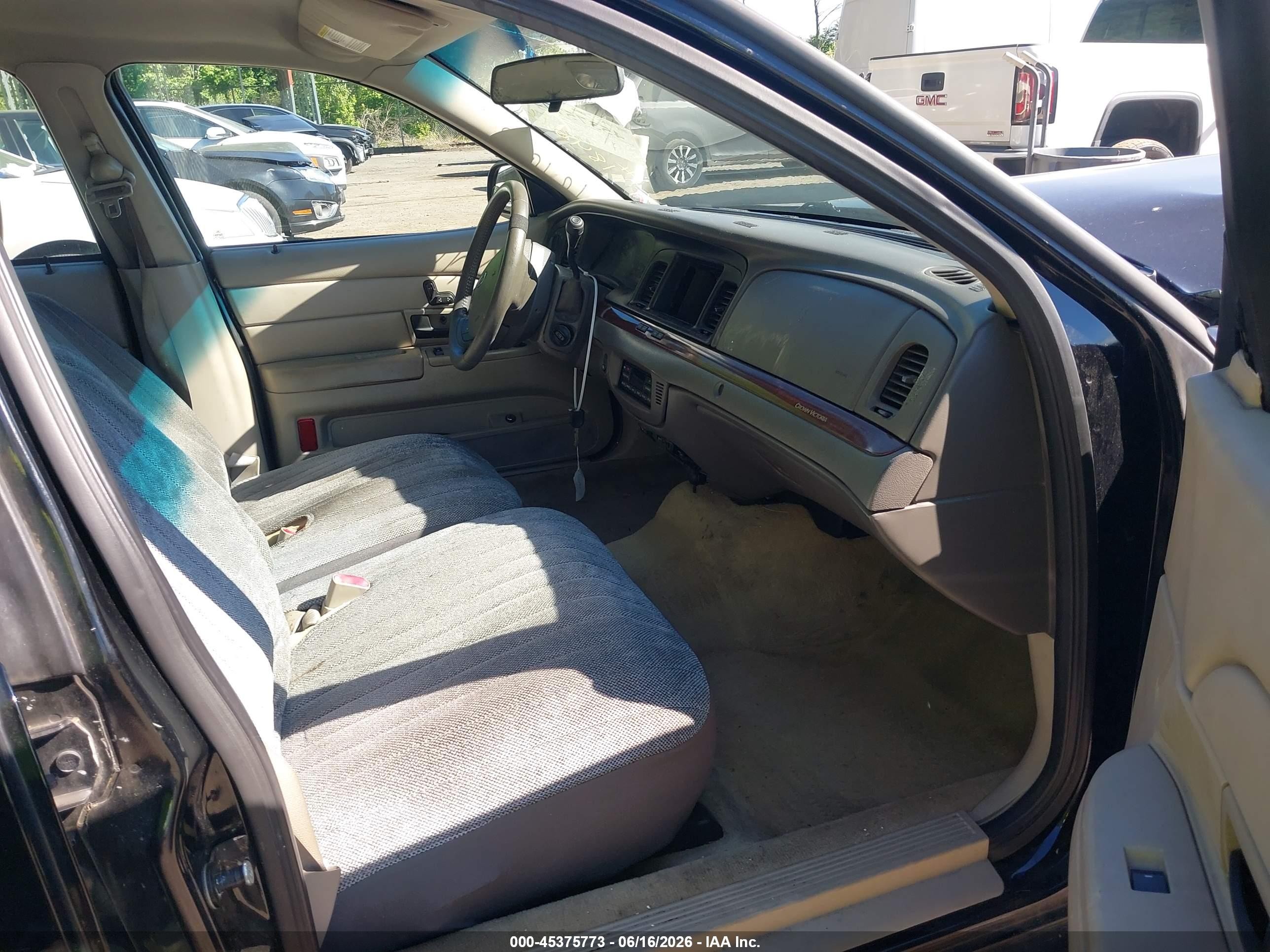 2011 Ford Crown Victoria Lx Black vin: 2FABP7EV8BX184616