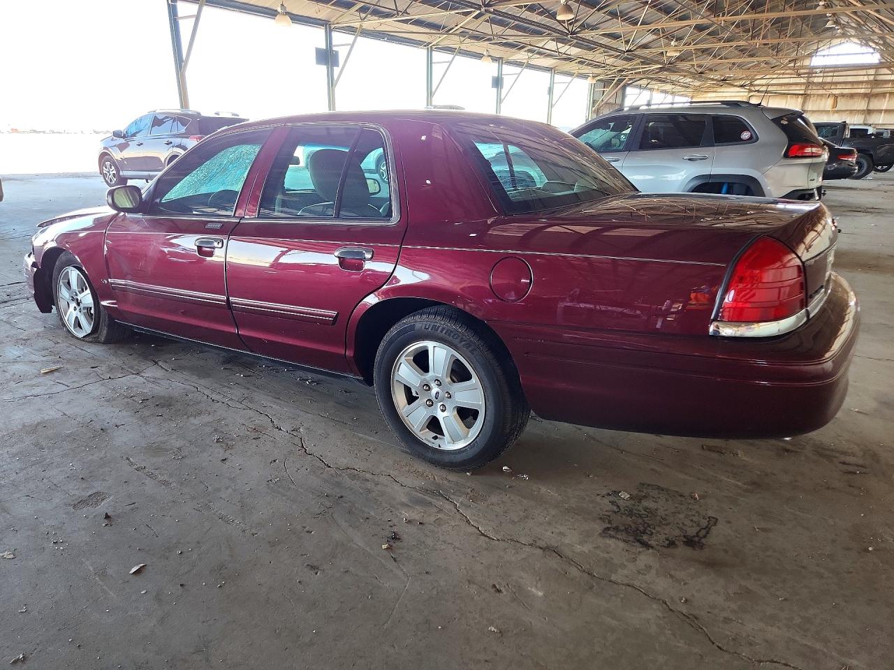 2011 Ford Crown Victoria Lx Burgundy vin: 2FABP7EVXBX139340