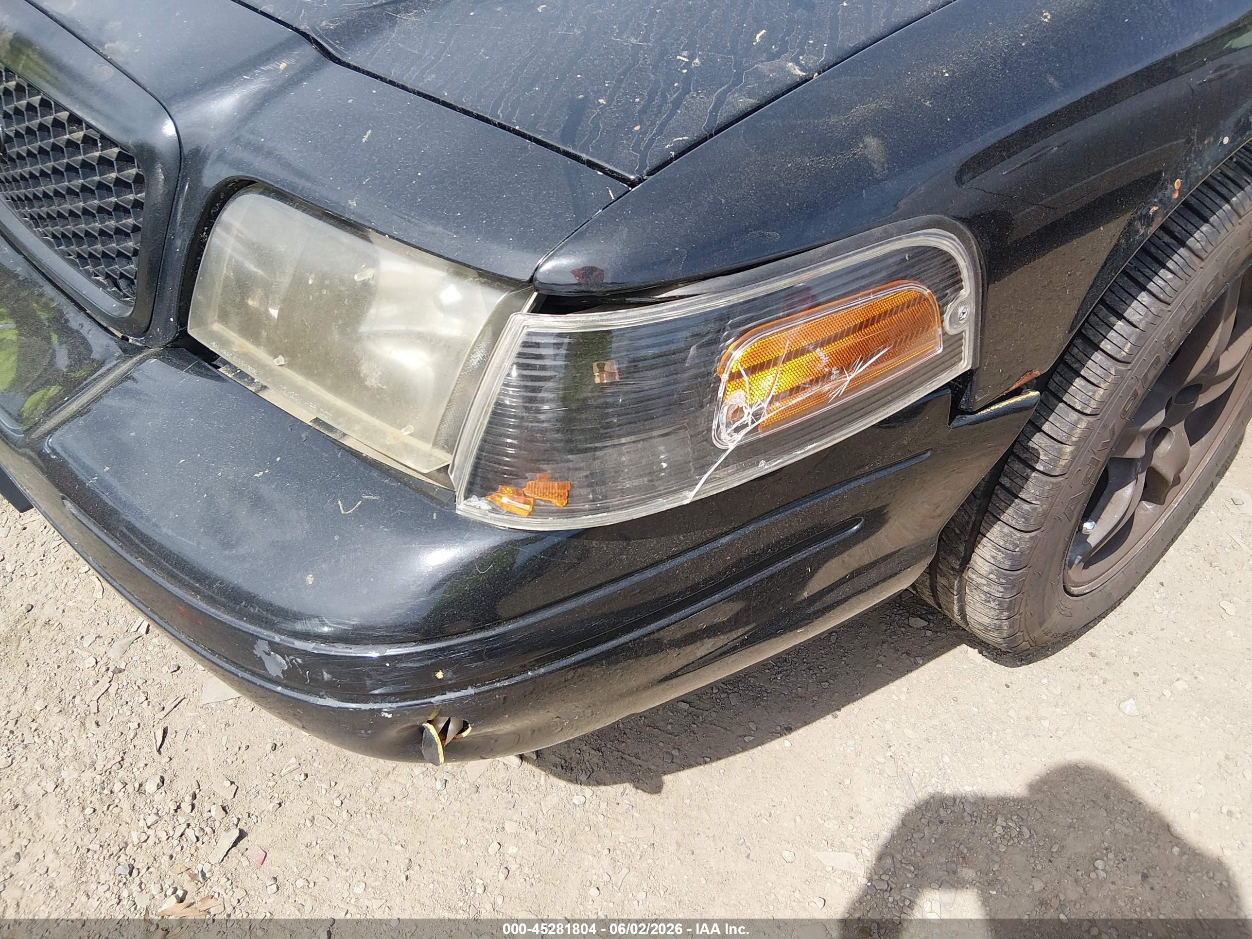 2011 Ford Crown Victoria Lx Черный vin: 2FABP7EVXBX147826
