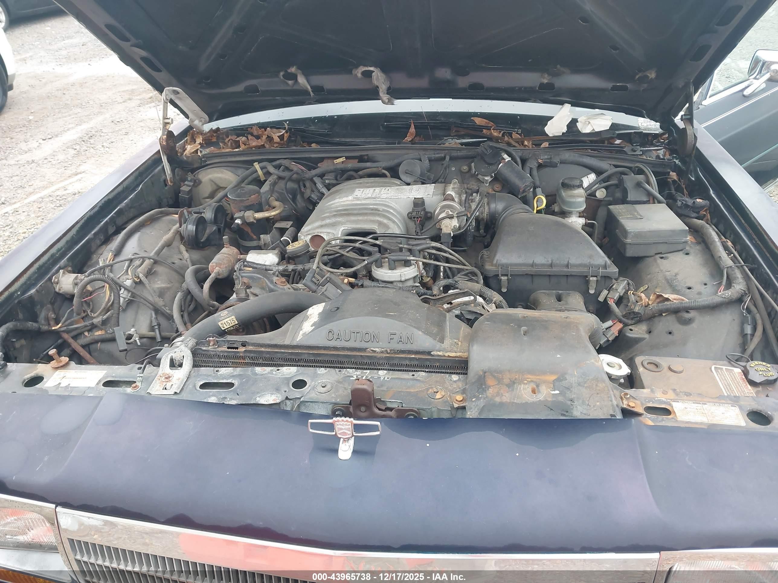 1990 Ford Crown Victoria   Blue vin: 2FACP73F1LX154889