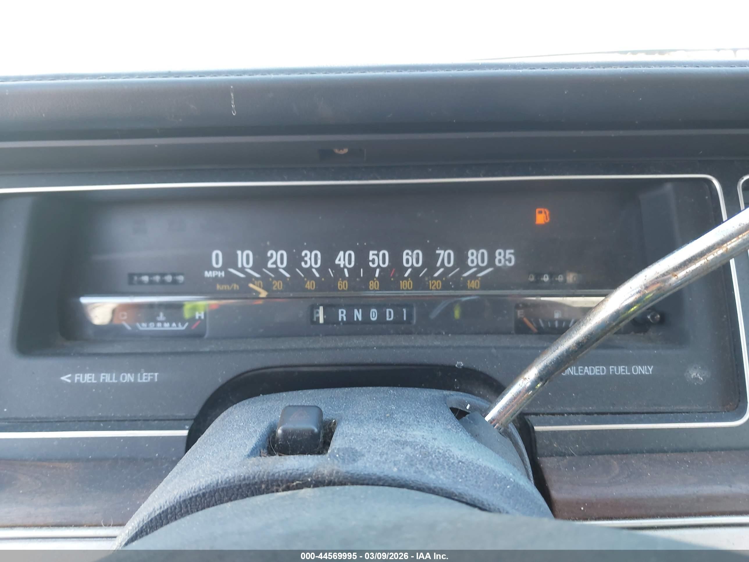 1990 Ford Crown Victoria   Silver vin: 2FACP73F3LX151606