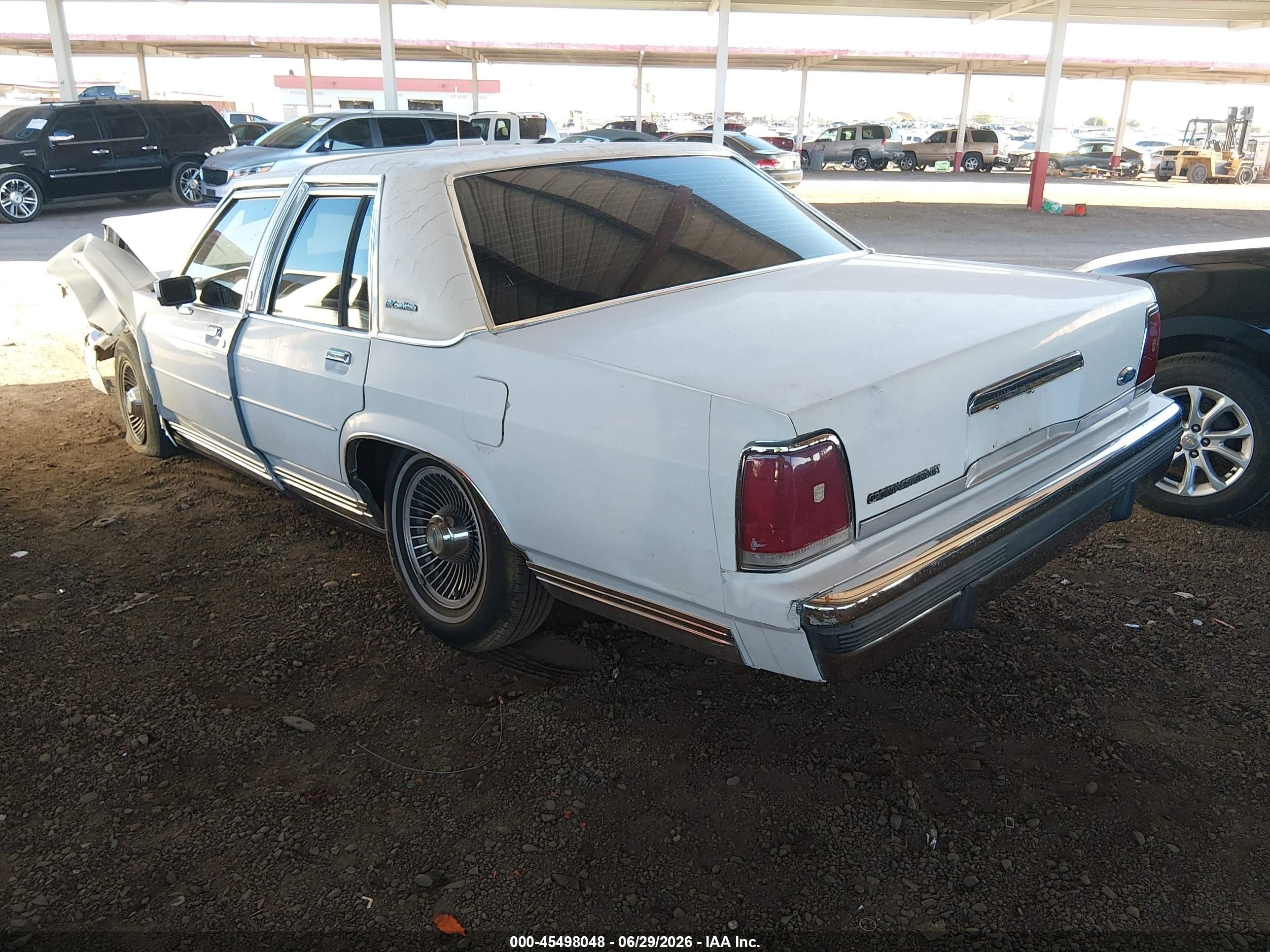 1990 Ford Crown Victoria Lx White vin: 2FACP74F9LX137787