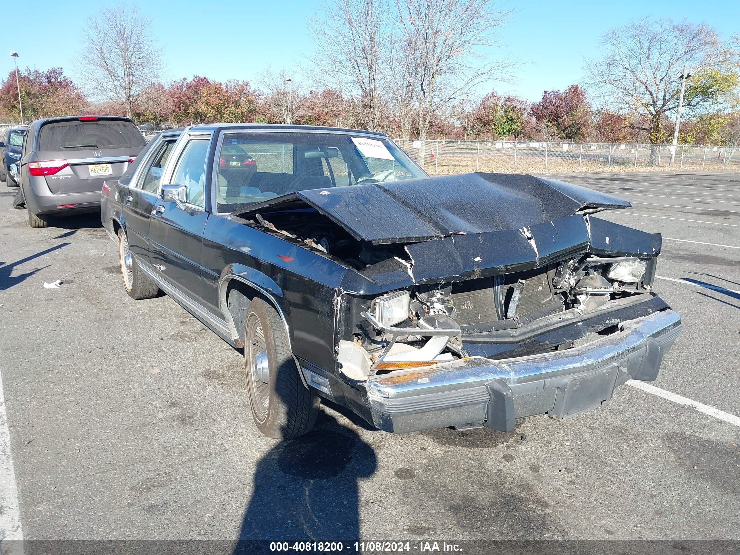 Price & History 1990 Ford Crown Victoria Lx 5.0l V8 Fi Ohv F vin