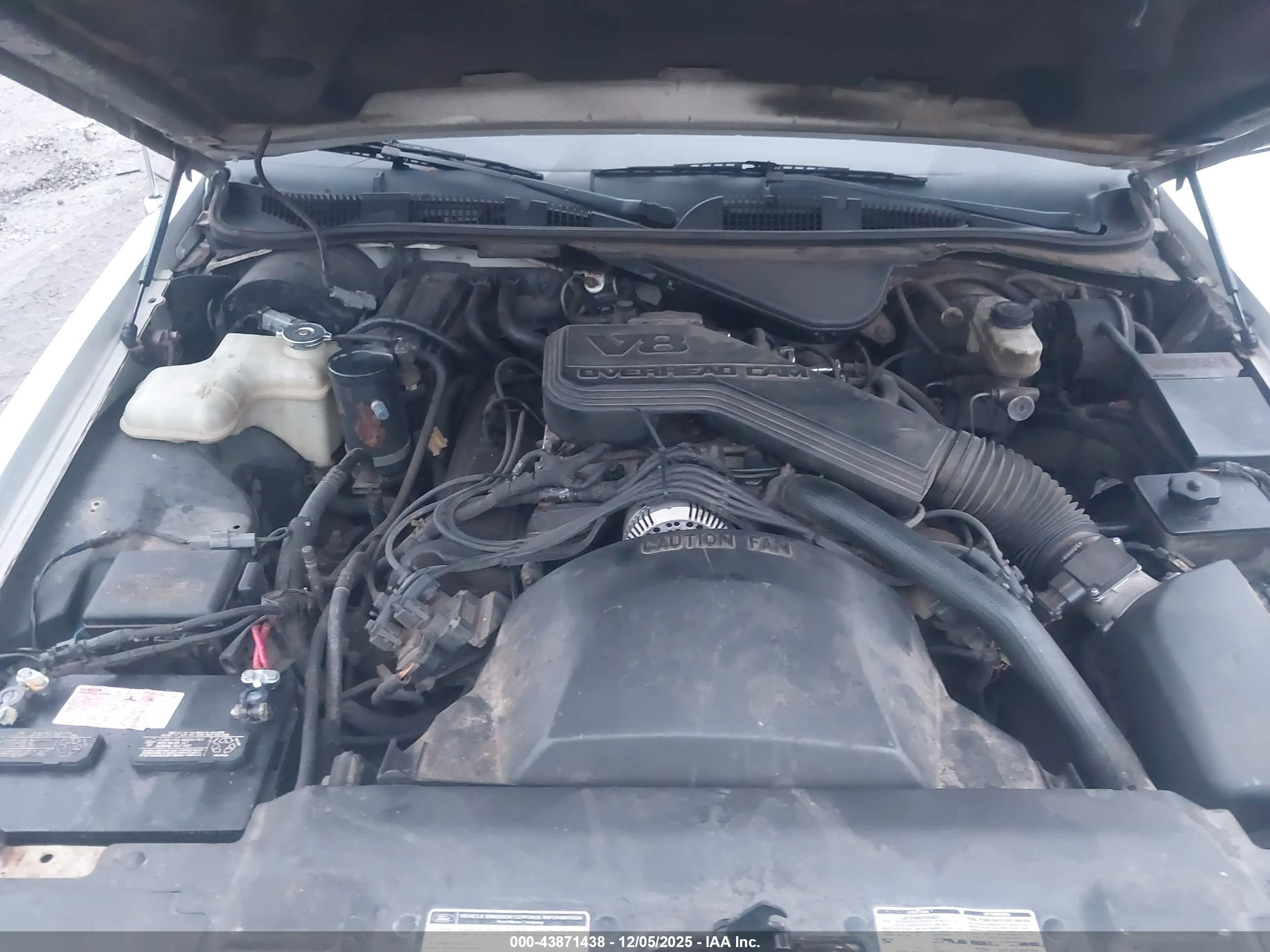 1992 Ford Crown Victoria Lx Белый vin: 2FACP74W1NX111915