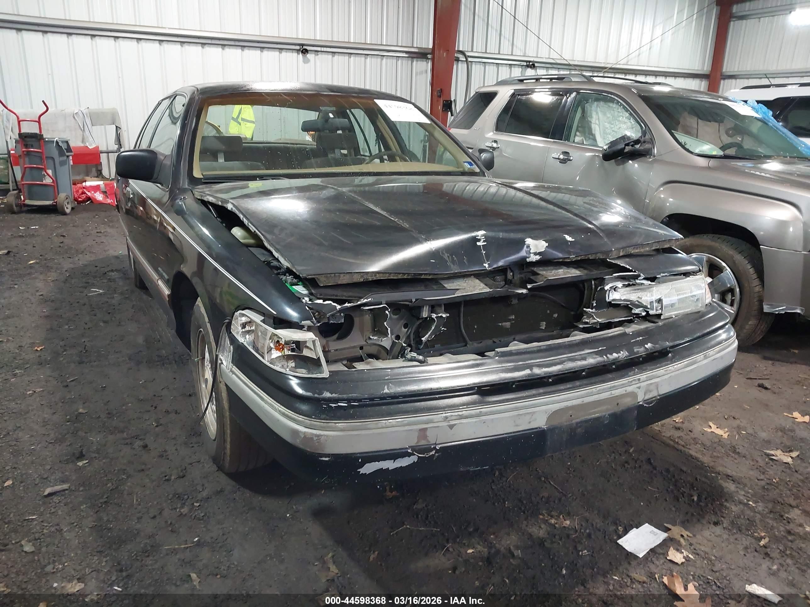 1992 Ford Crown Victoria Lx Black vin: 2FACP74W2NX181343