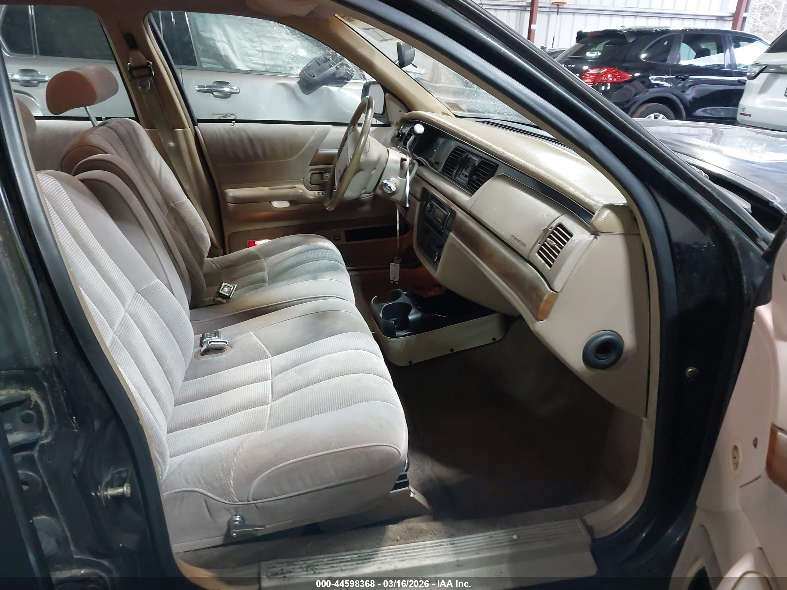 1992 Ford Crown Victoria Lx Black vin: 2FACP74W2NX181343