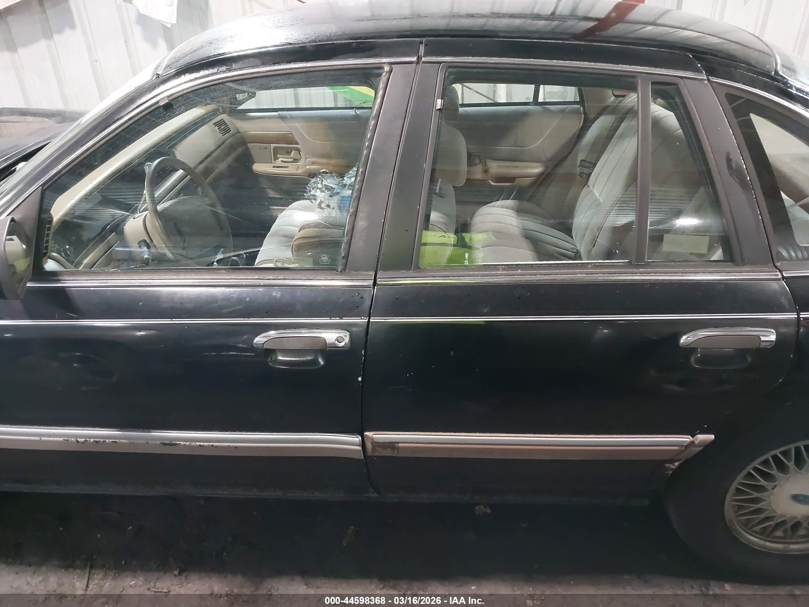 1992 Ford Crown Victoria Lx Black vin: 2FACP74W2NX181343