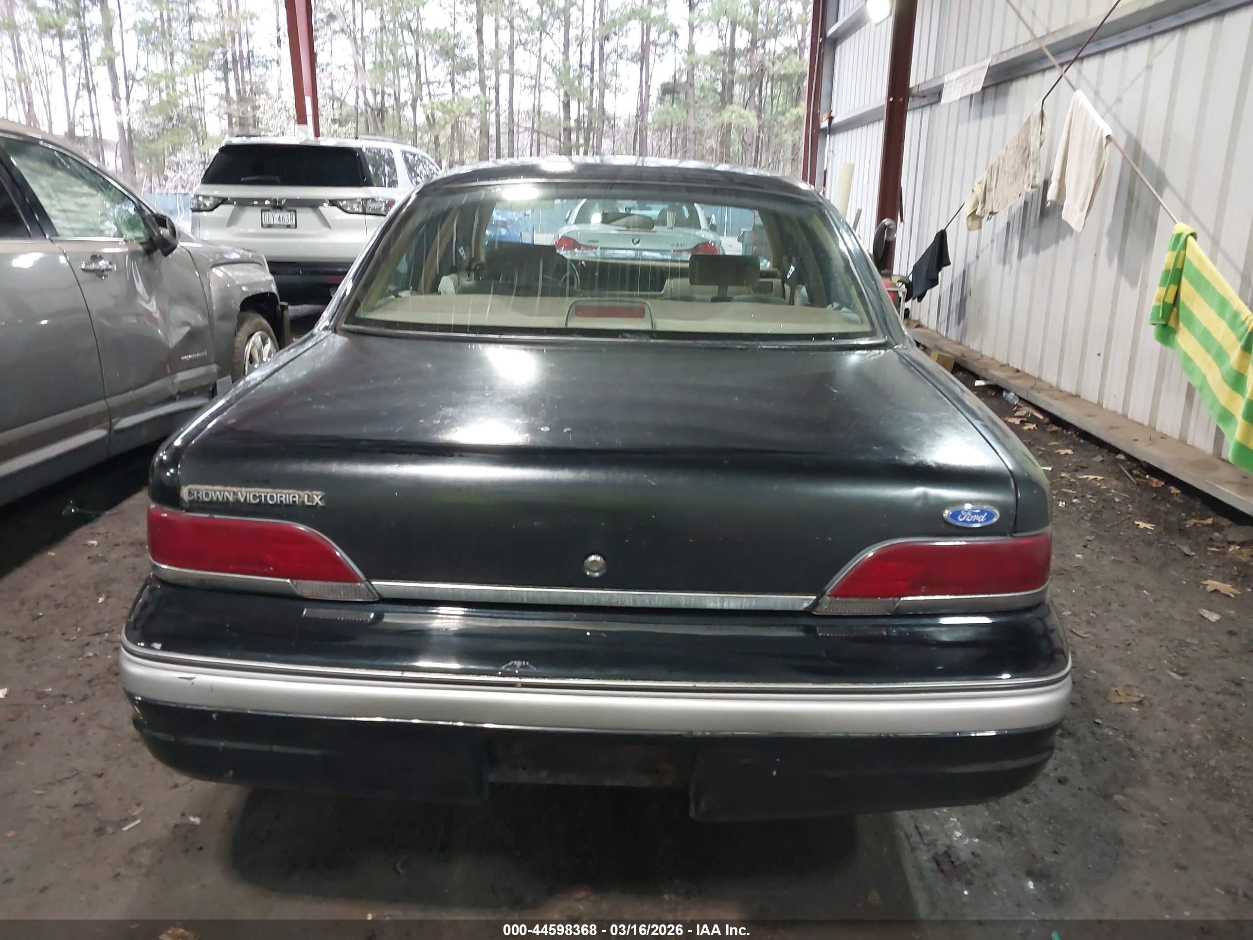 1992 Ford Crown Victoria Lx Black vin: 2FACP74W2NX181343