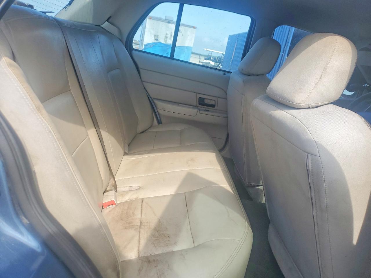 2008 Ford Crown Victoria Police Interceptor Blue vin: 2FAFP71V48X140662