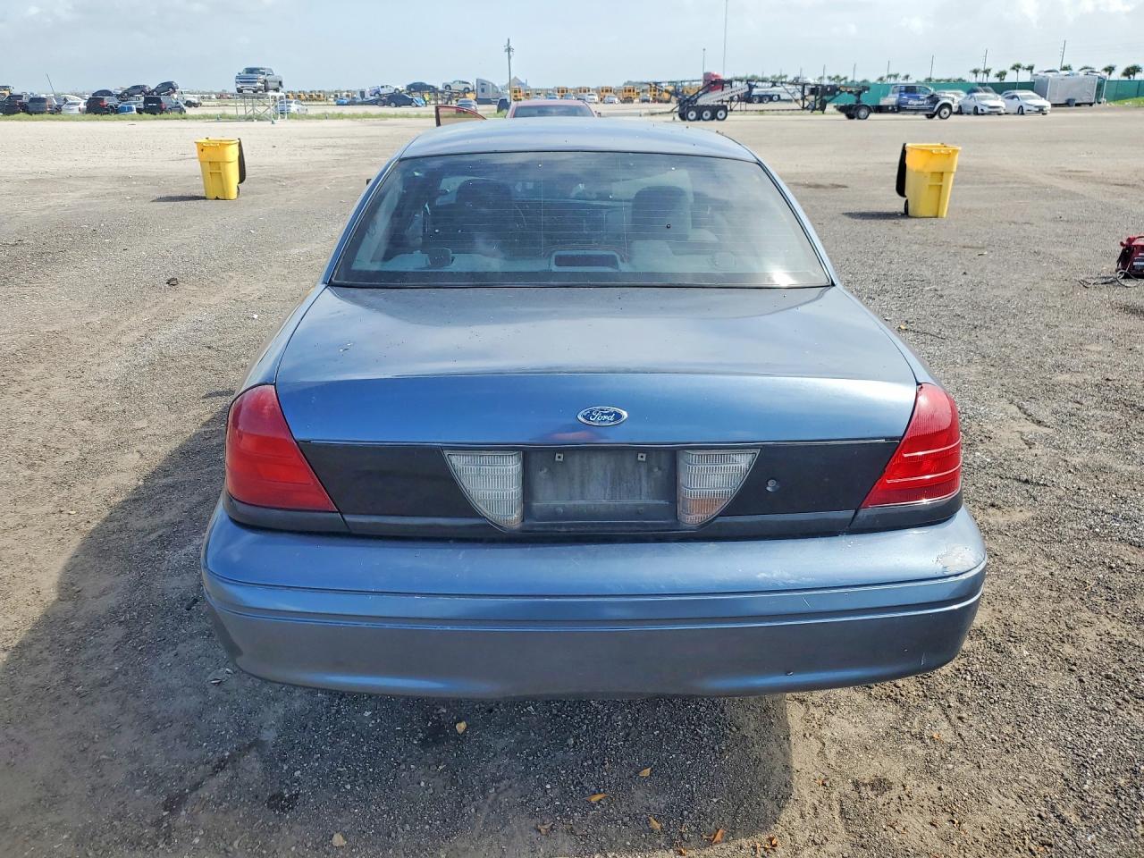 2008 Ford Crown Victoria Police Interceptor Blue vin: 2FAFP71V48X140662
