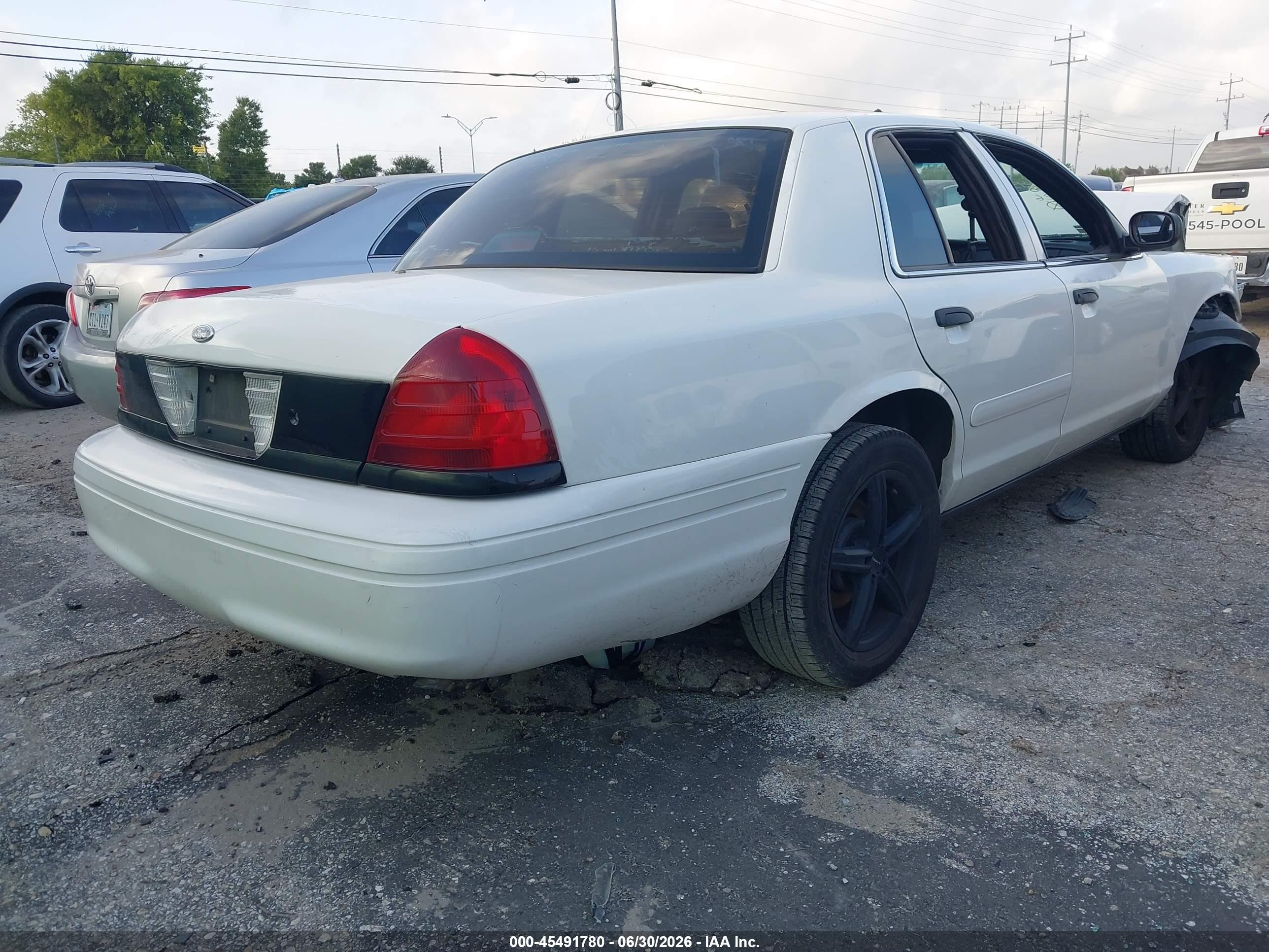 2008 Ford Crown Victoria Police/police Interceptor White vin: 2FAFP71V68X137438
